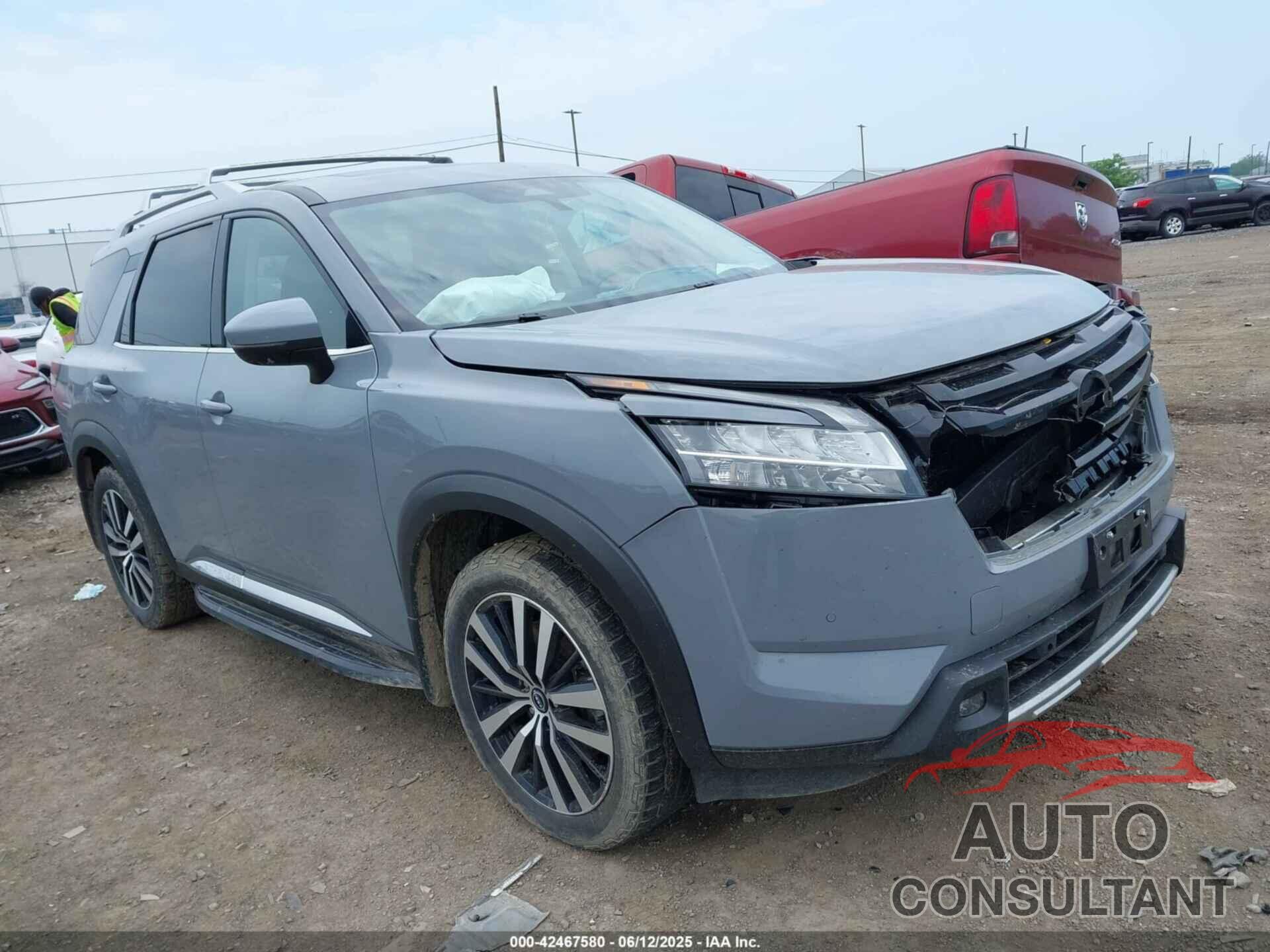 NISSAN PATHFINDER 2023 - 5N1DR3DH8PC238367