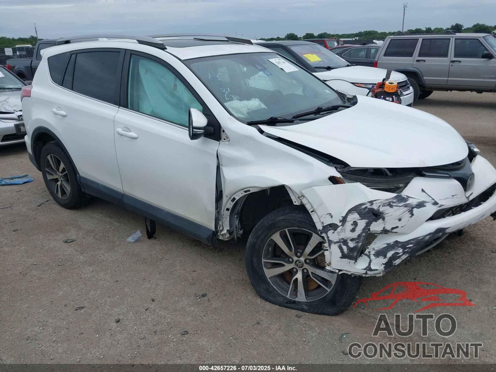 TOYOTA RAV4 2018 - 2T3RFREV9JW762903