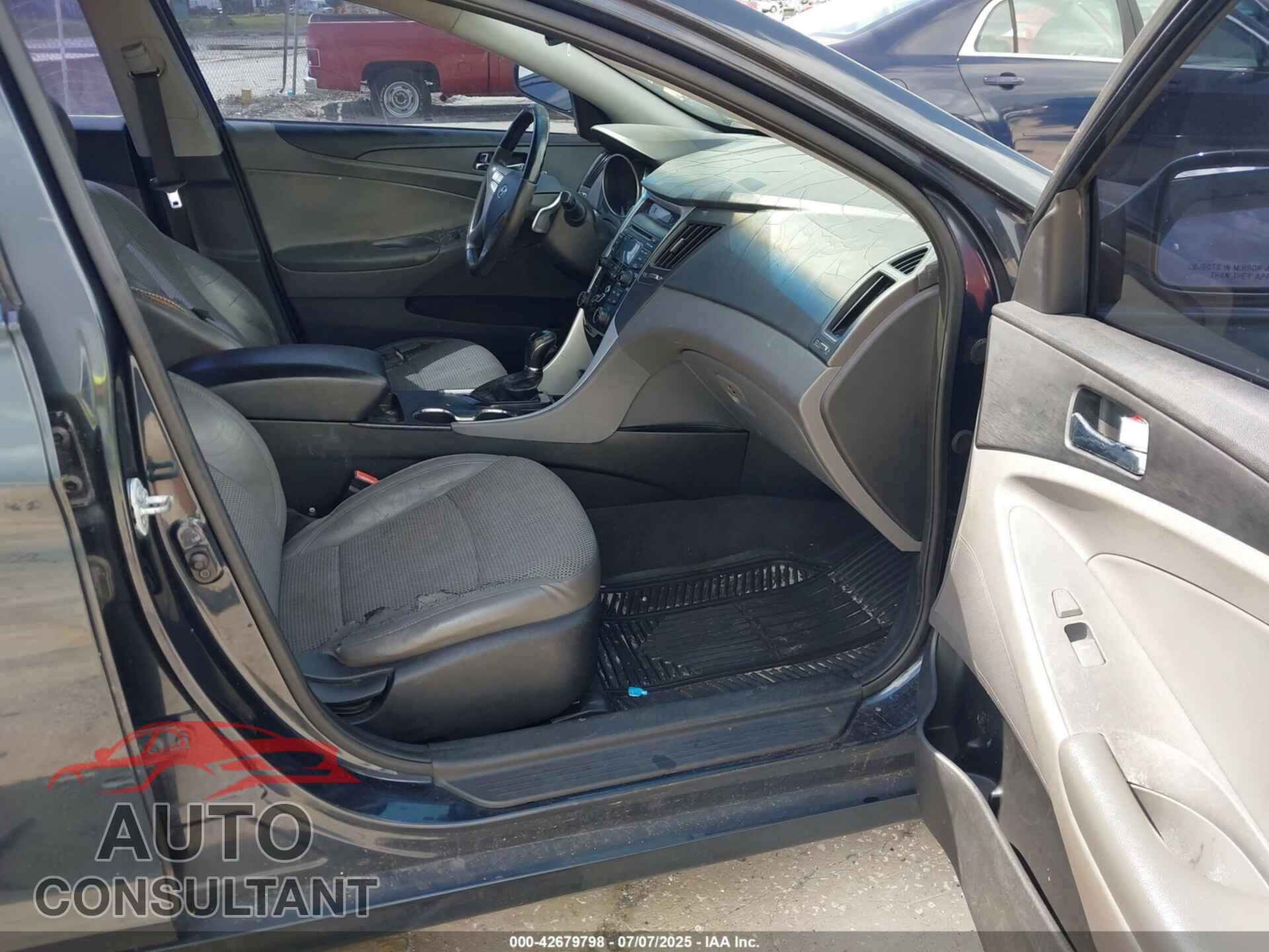 HYUNDAI SONATA 2012 - 5NPEC4AB2CH483812