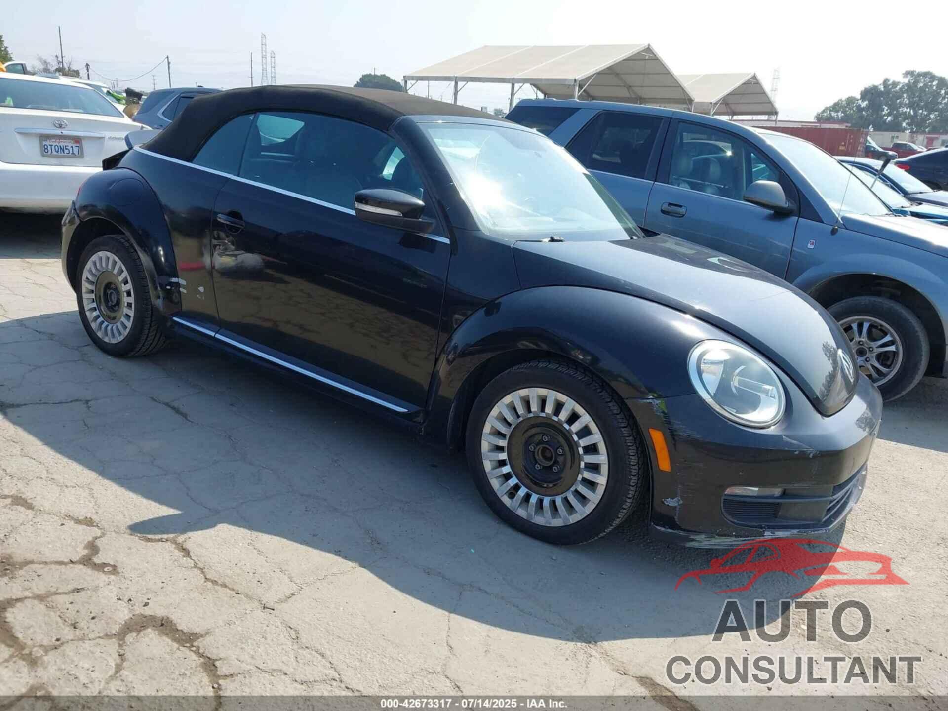 VOLKSWAGEN BEETLE 2015 - 3VW517AT7FM812242