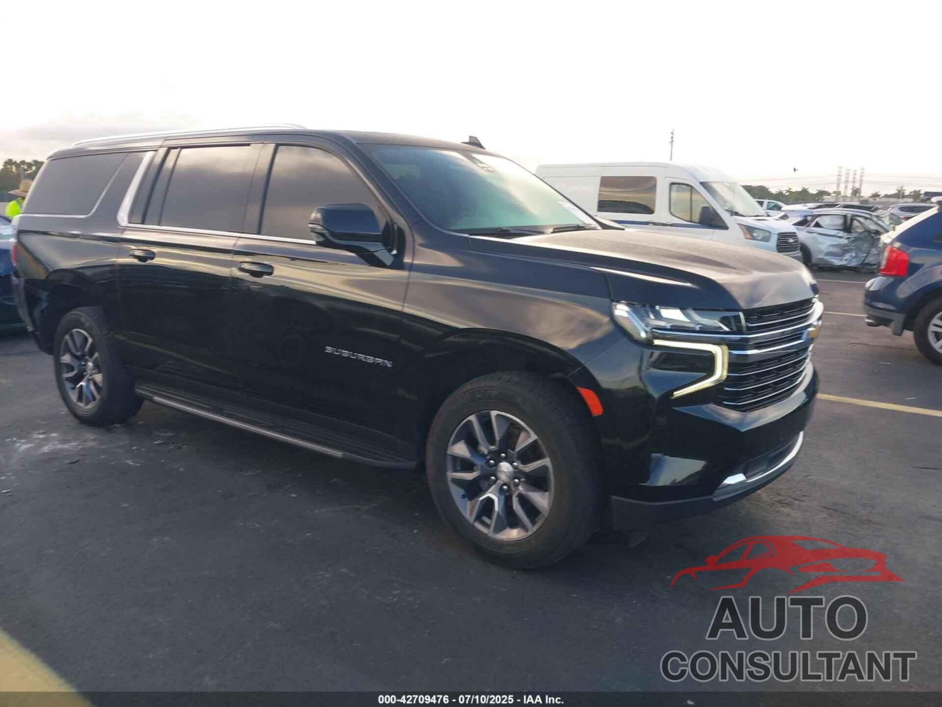 CHEVROLET SUBURBAN 2021 - 1GNSCCKD6MR326962