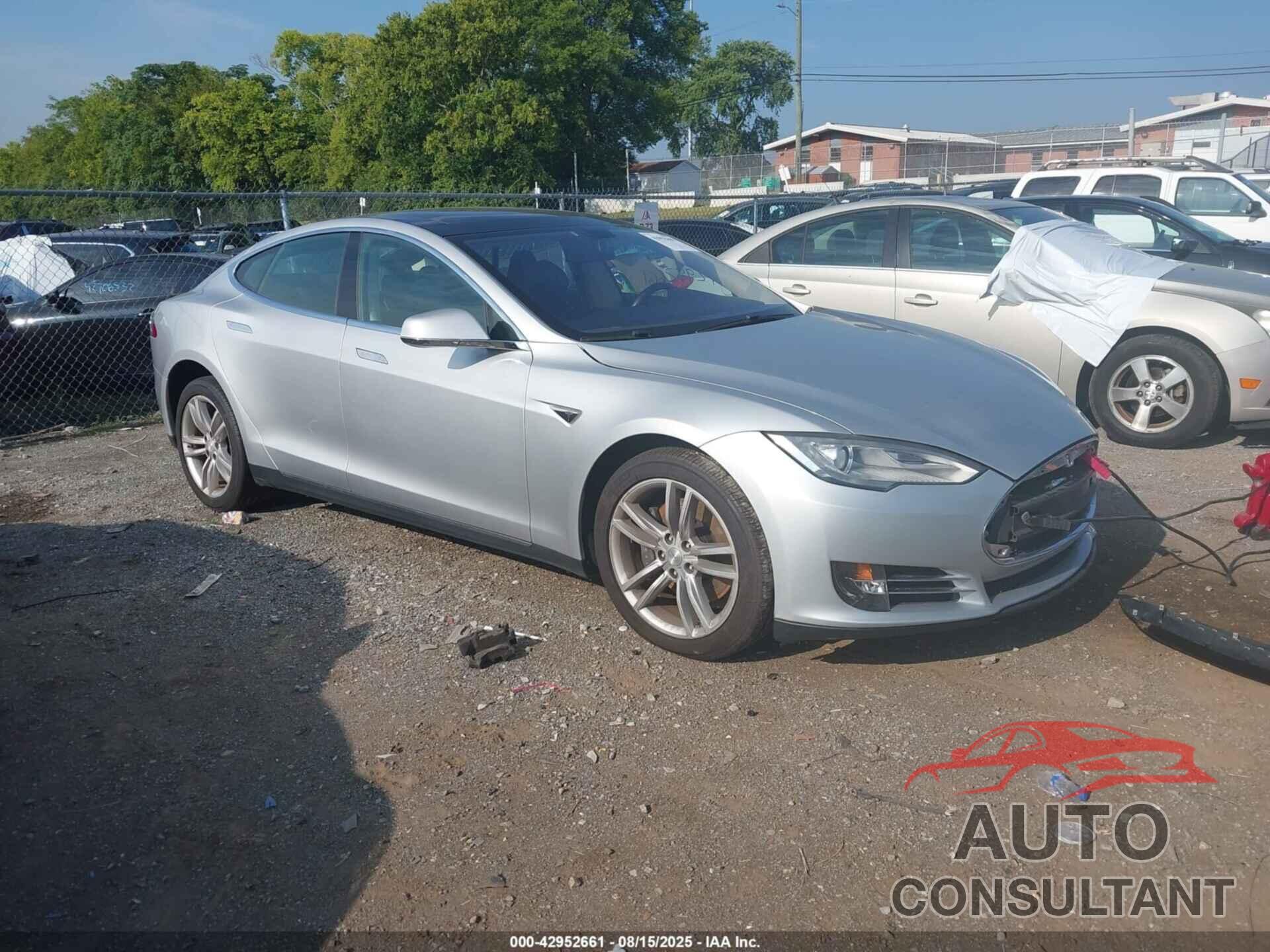 TESLA MODEL S 2013 - 5YJSA1CN4DFP17253