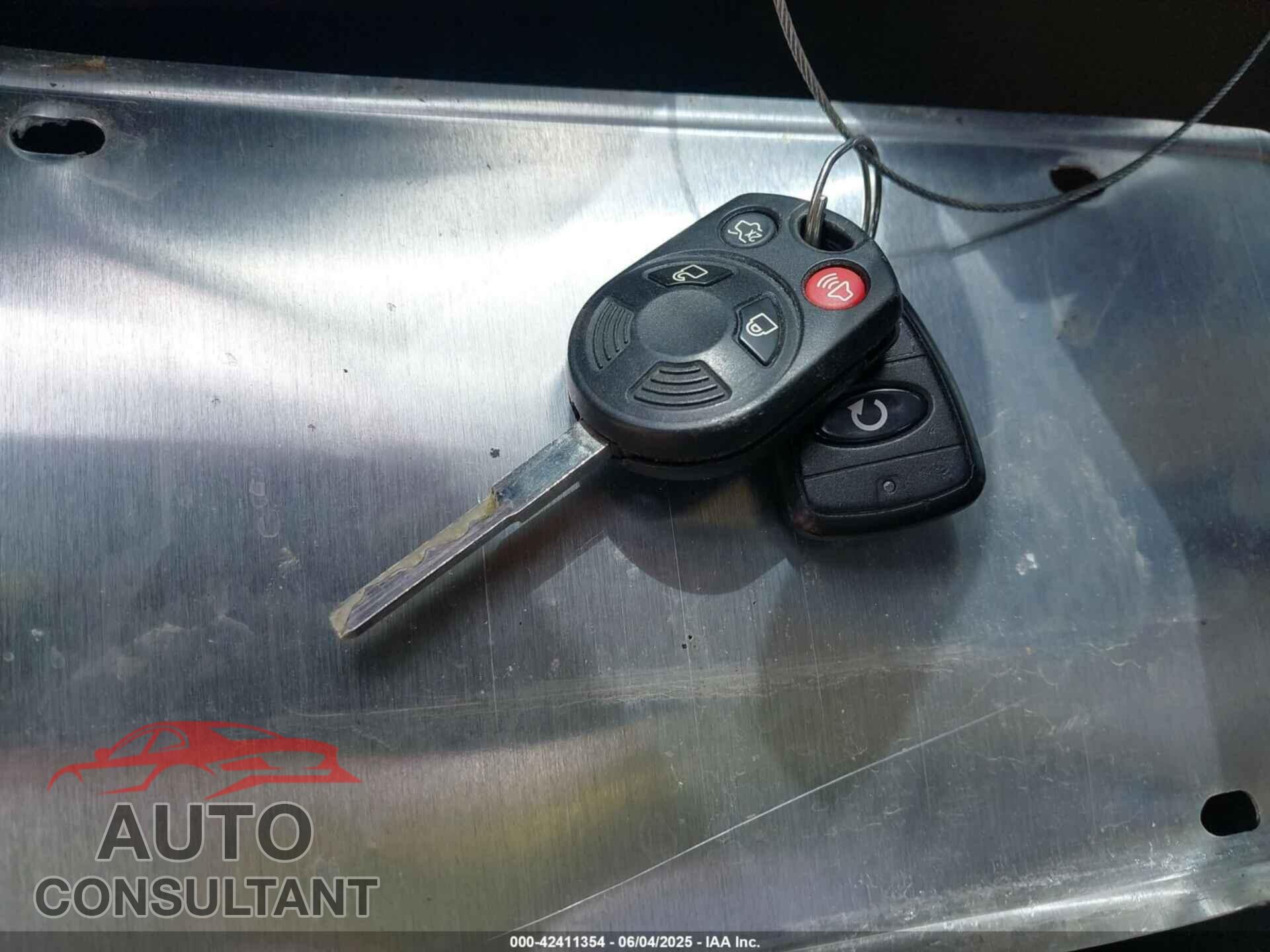FORD FOCUS 2017 - 1FADP3F27HL342018