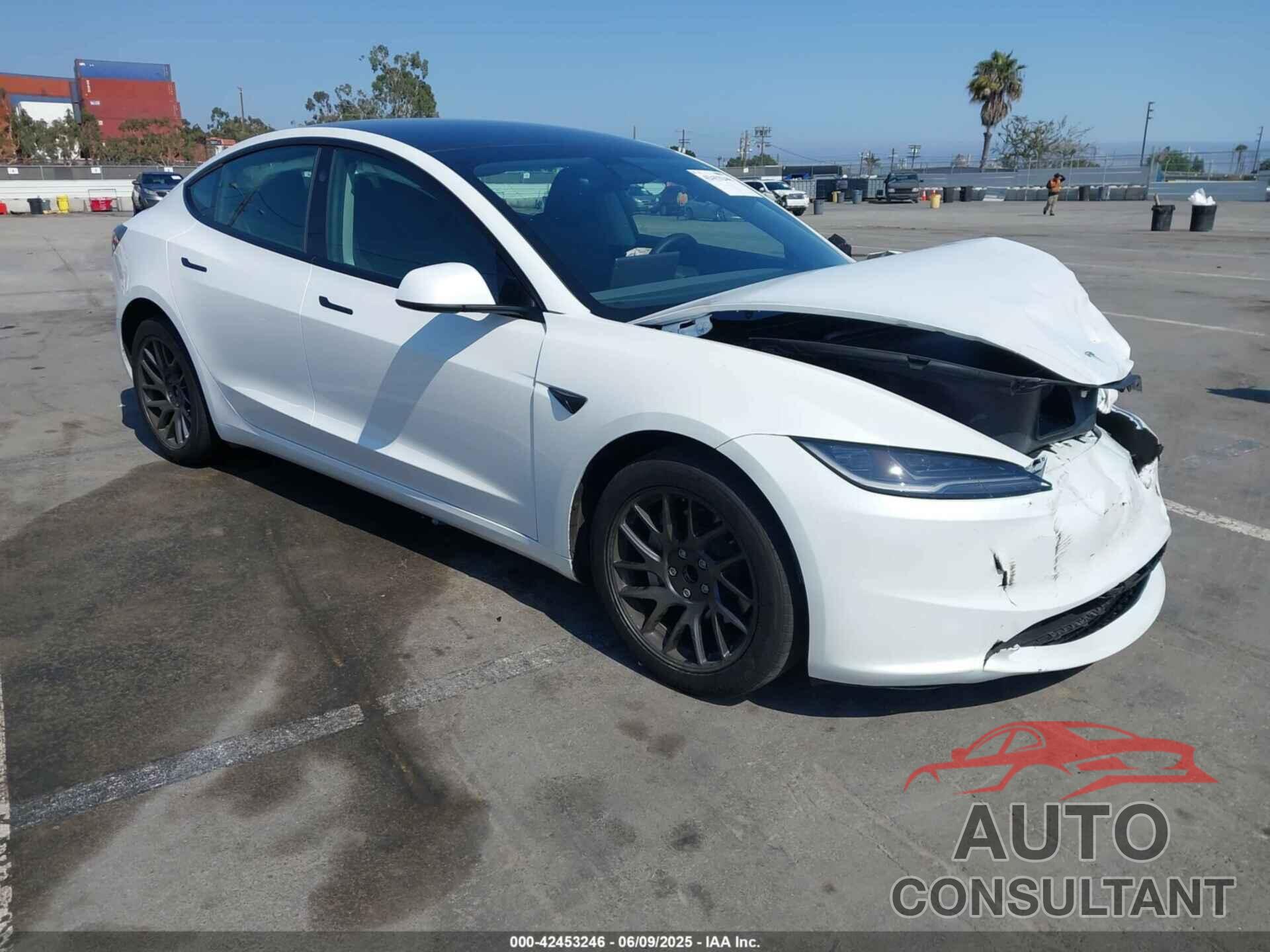 TESLA MODEL 3 2025 - 5YJ3E1EA4SF903567