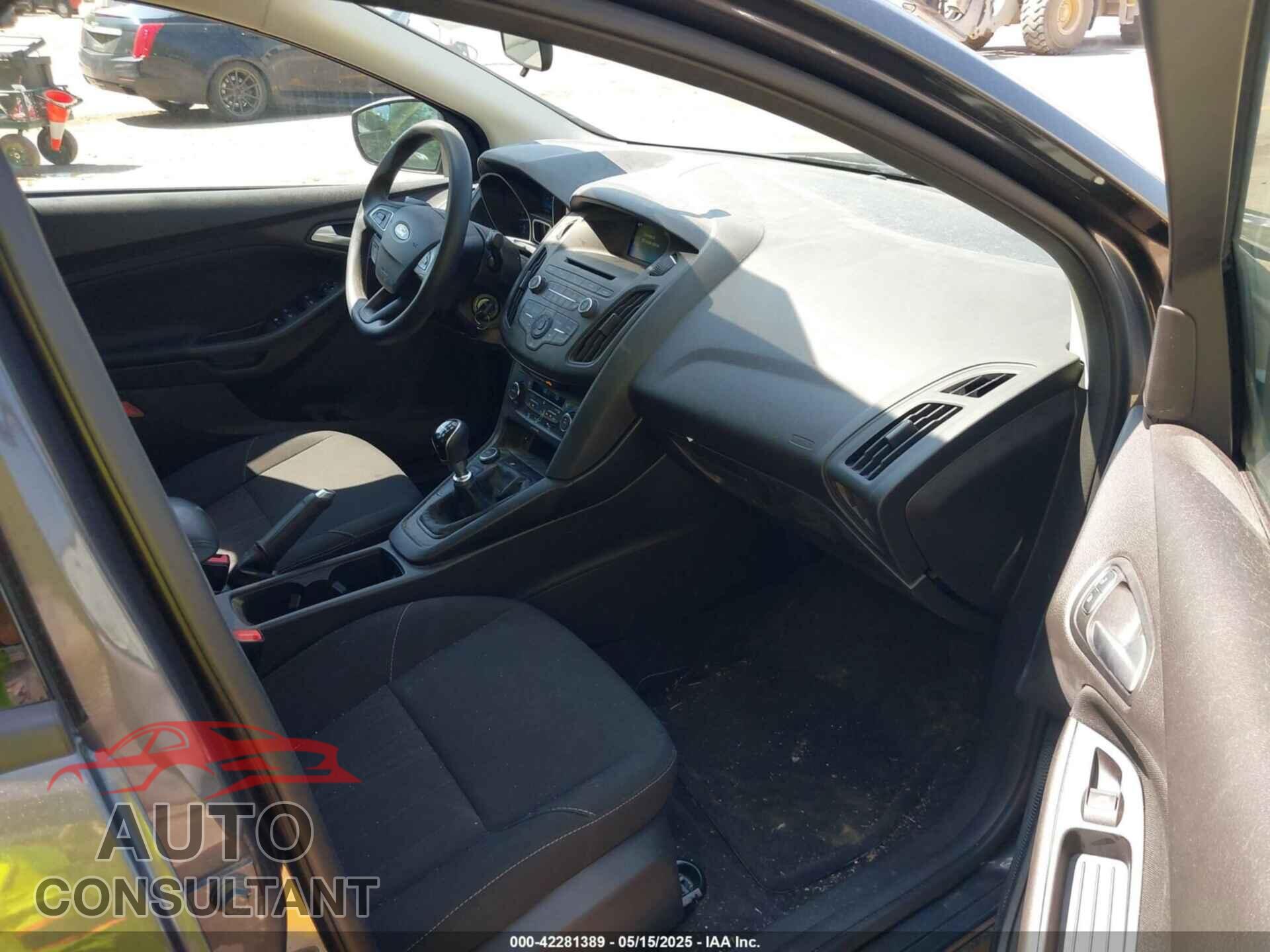 FORD FOCUS 2017 - 1FADP3FE2HL244170