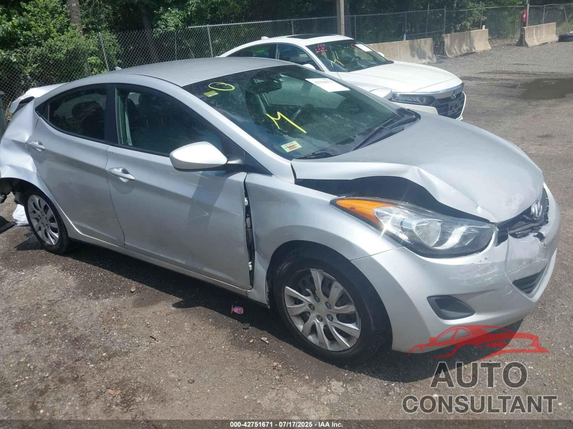 HYUNDAI ELANTRA 2012 - KMHDH4AE9CU378841