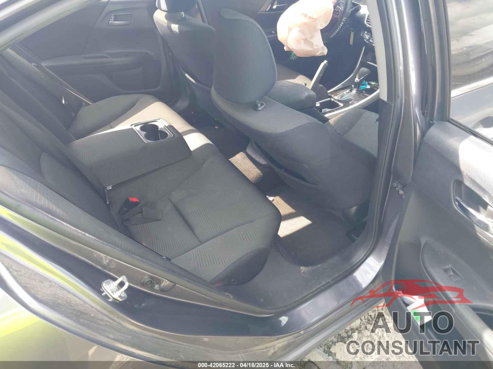 HONDA ACCORD 2017 - 1HGCR2F32HA291365
