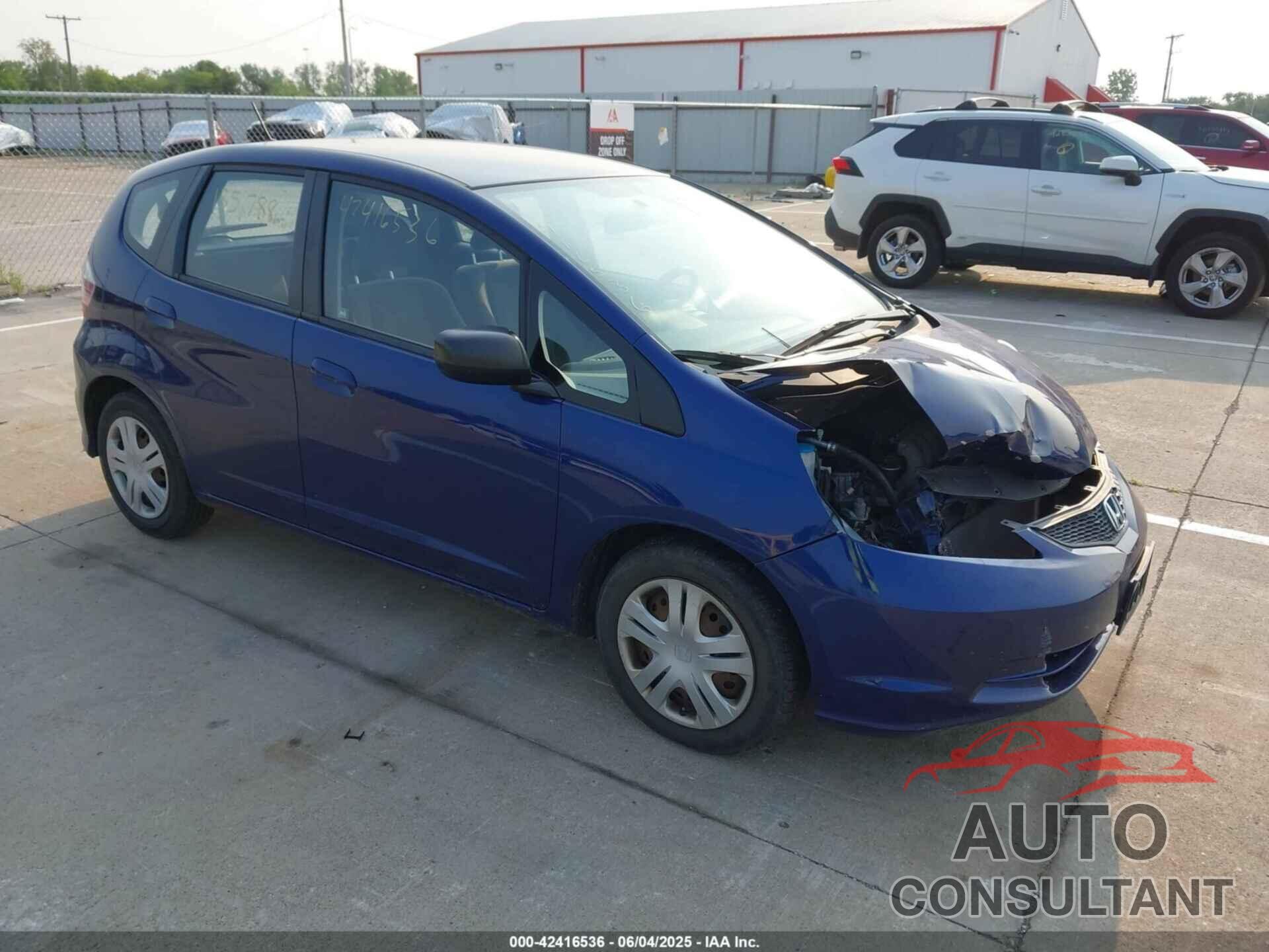 HONDA FIT 2011 - JHMGE8H35BC028017