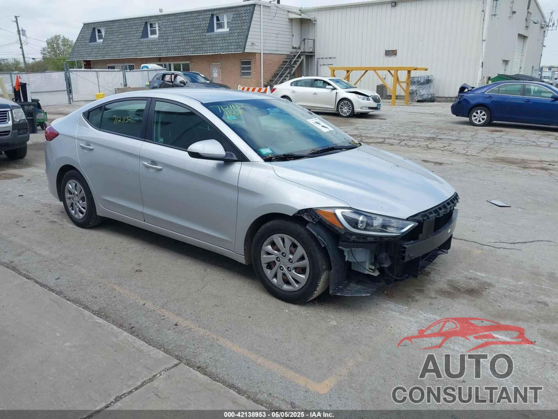 HYUNDAI ELANTRA 2018 - KMHD74LF7JU611539