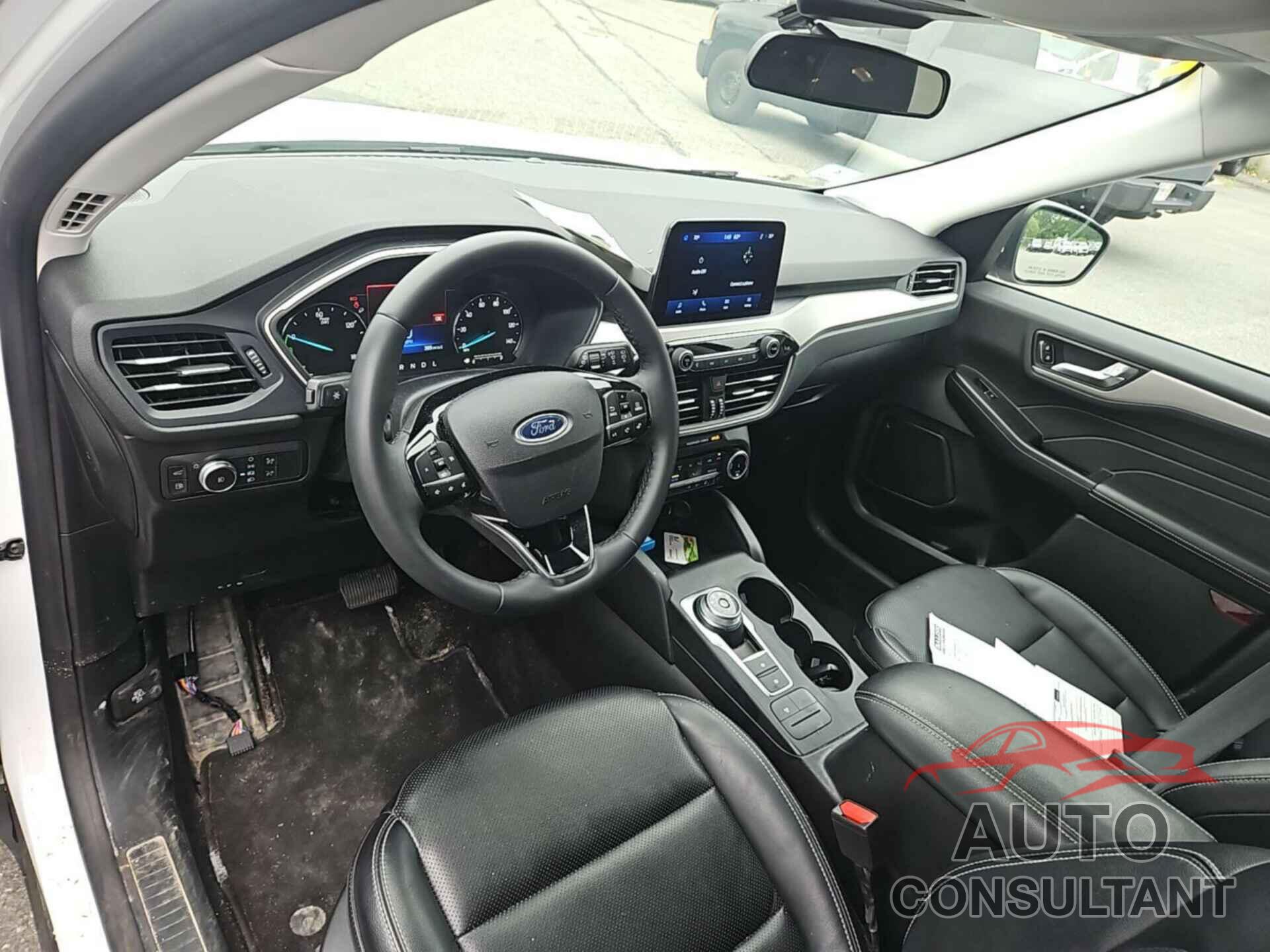 FORD ESCAPE 2022 - 1FMCU9CZ3NUA96721