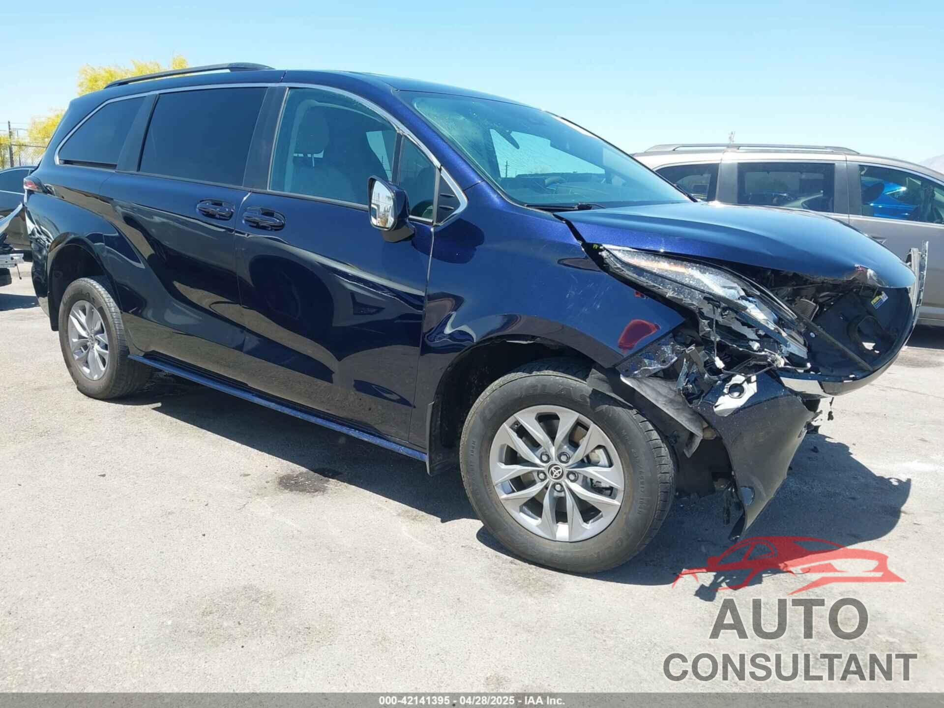 TOYOTA SIENNA 2022 - 5TDKRKEC0NS101136