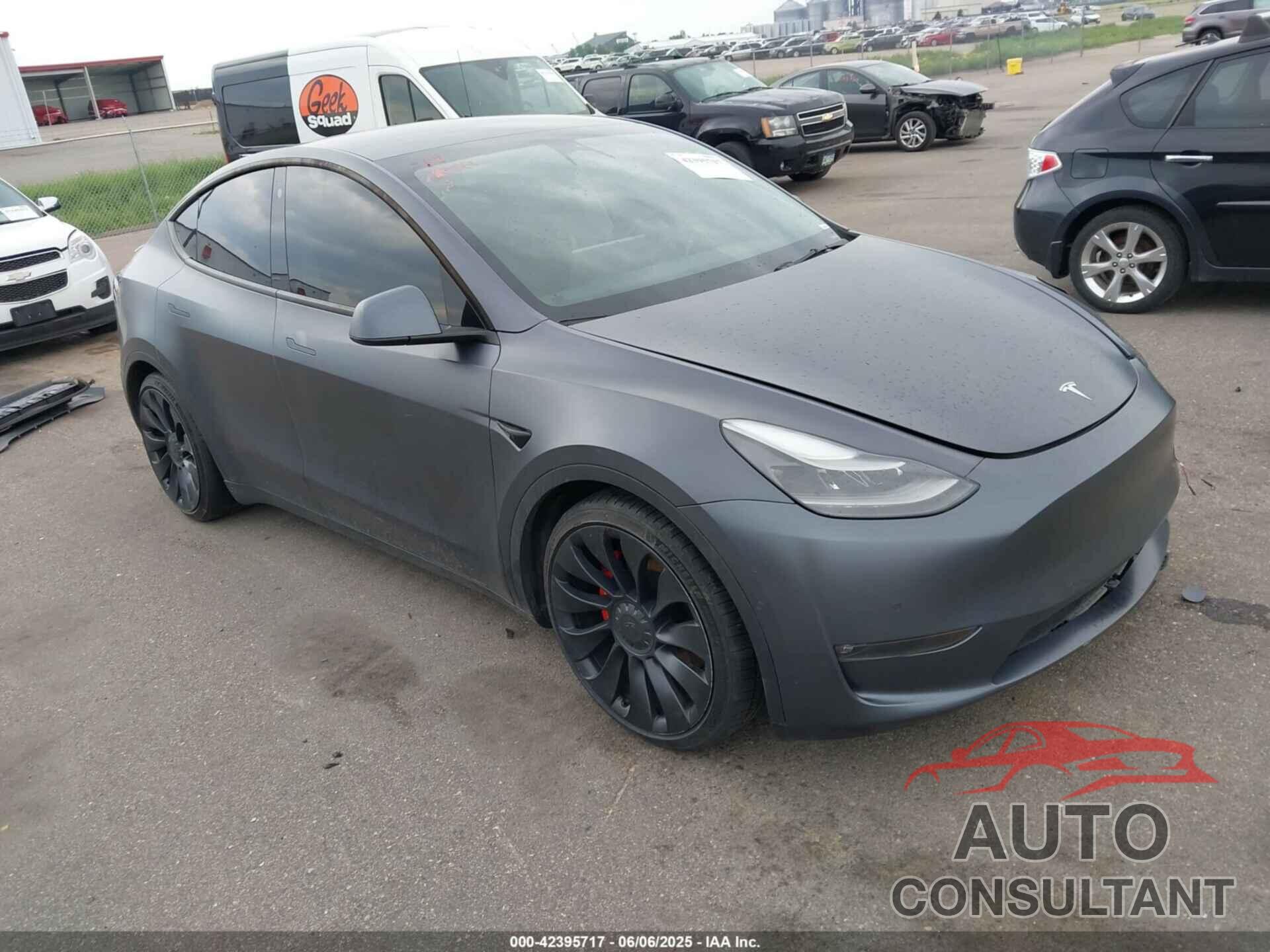 TESLA MODEL Y 2022 - 7SAYGDEF1NF379668
