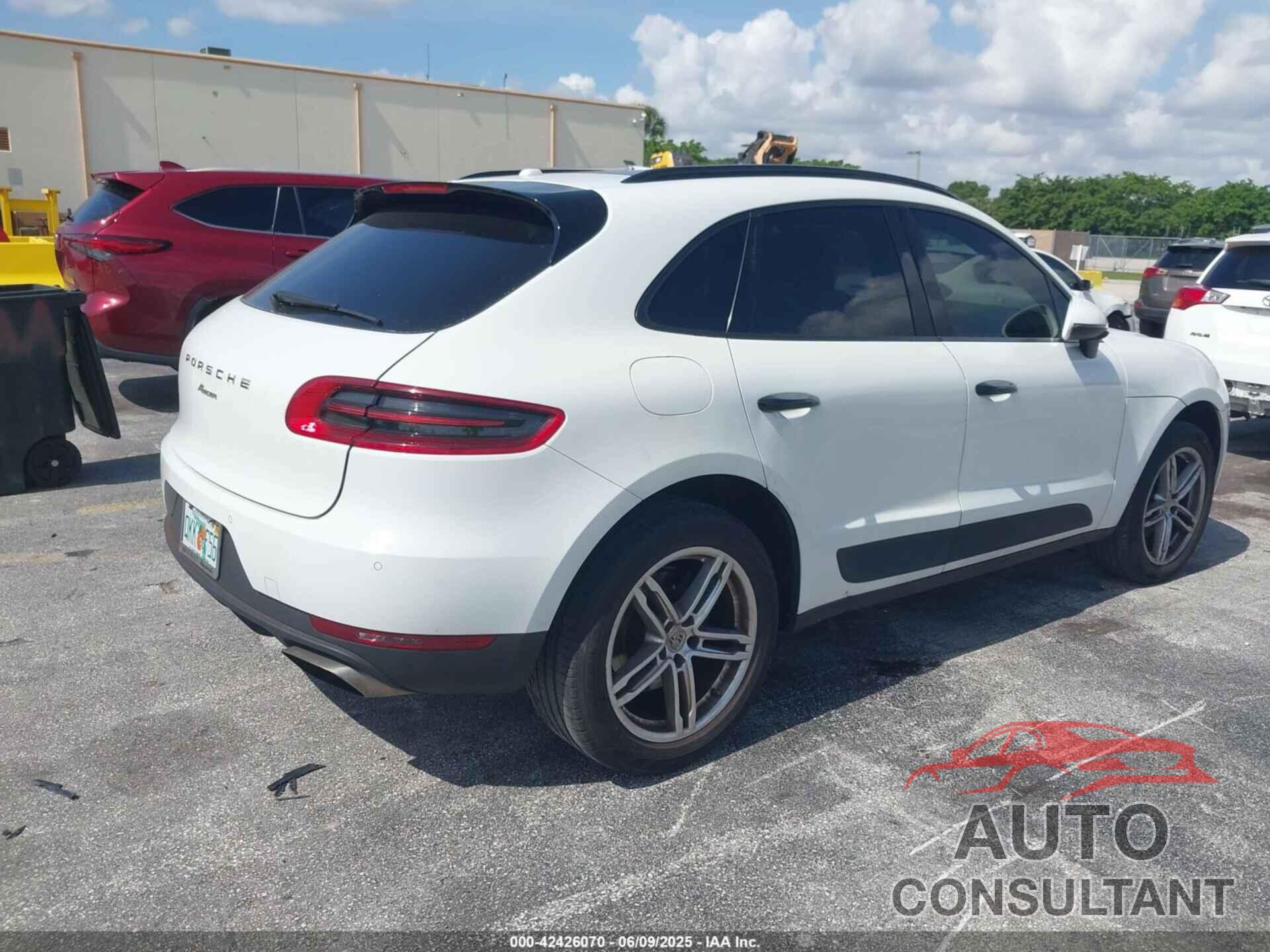 PORSCHE MACAN 2018 - WP1AA2A55JLB09317