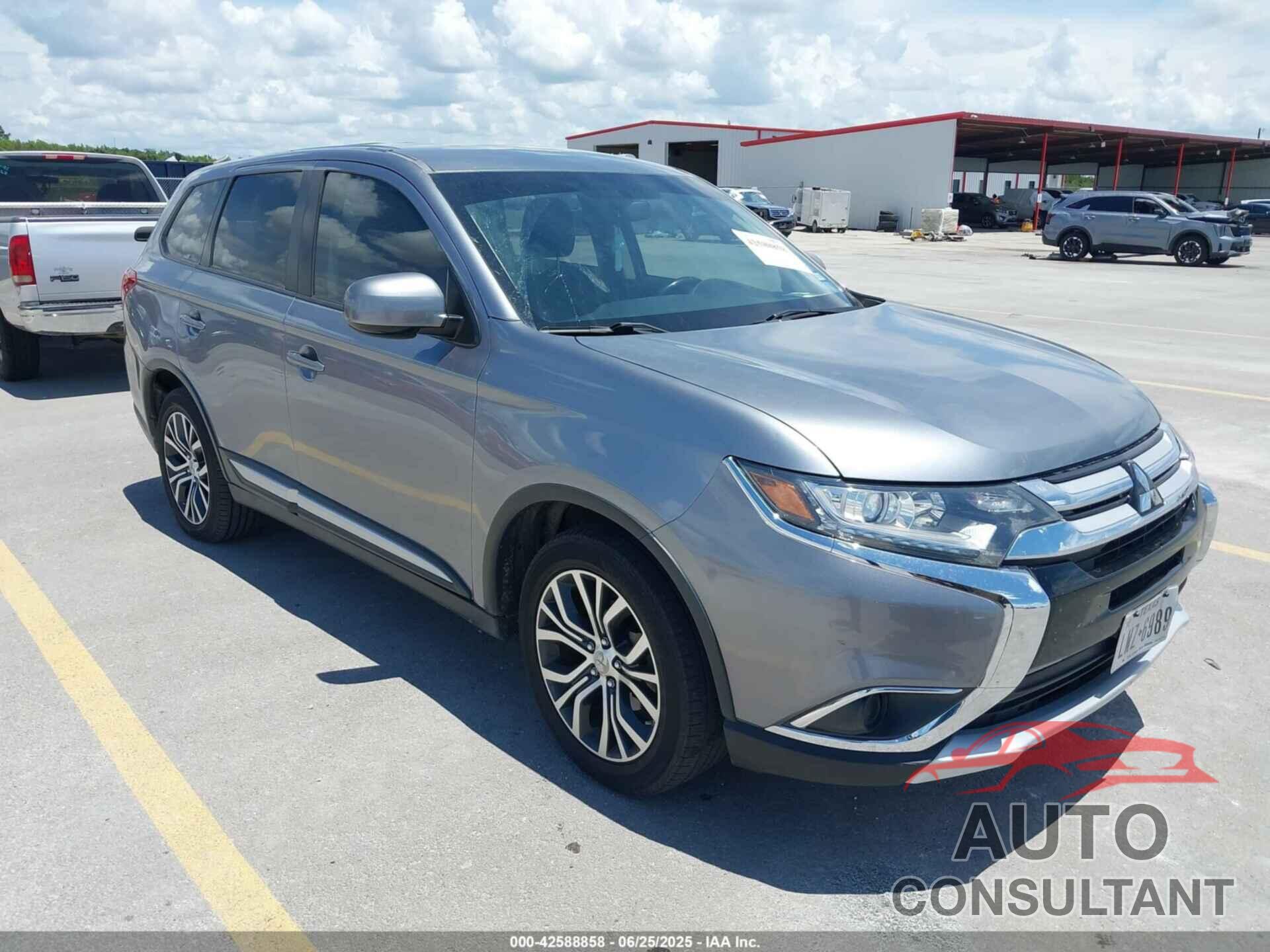 MITSUBISHI OUTLANDER 2017 - JA4AD2A36HZ042915