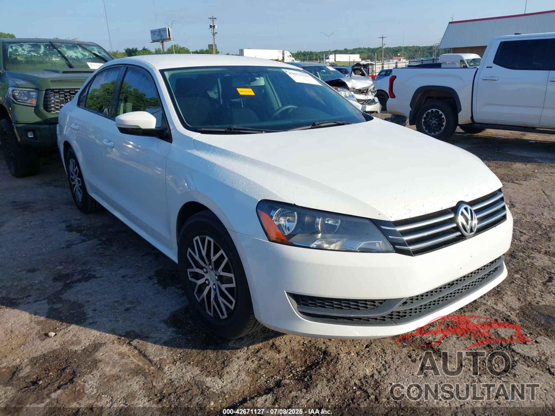 VOLKSWAGEN PASSAT 2015 - 1VWAT7A35FC018088
