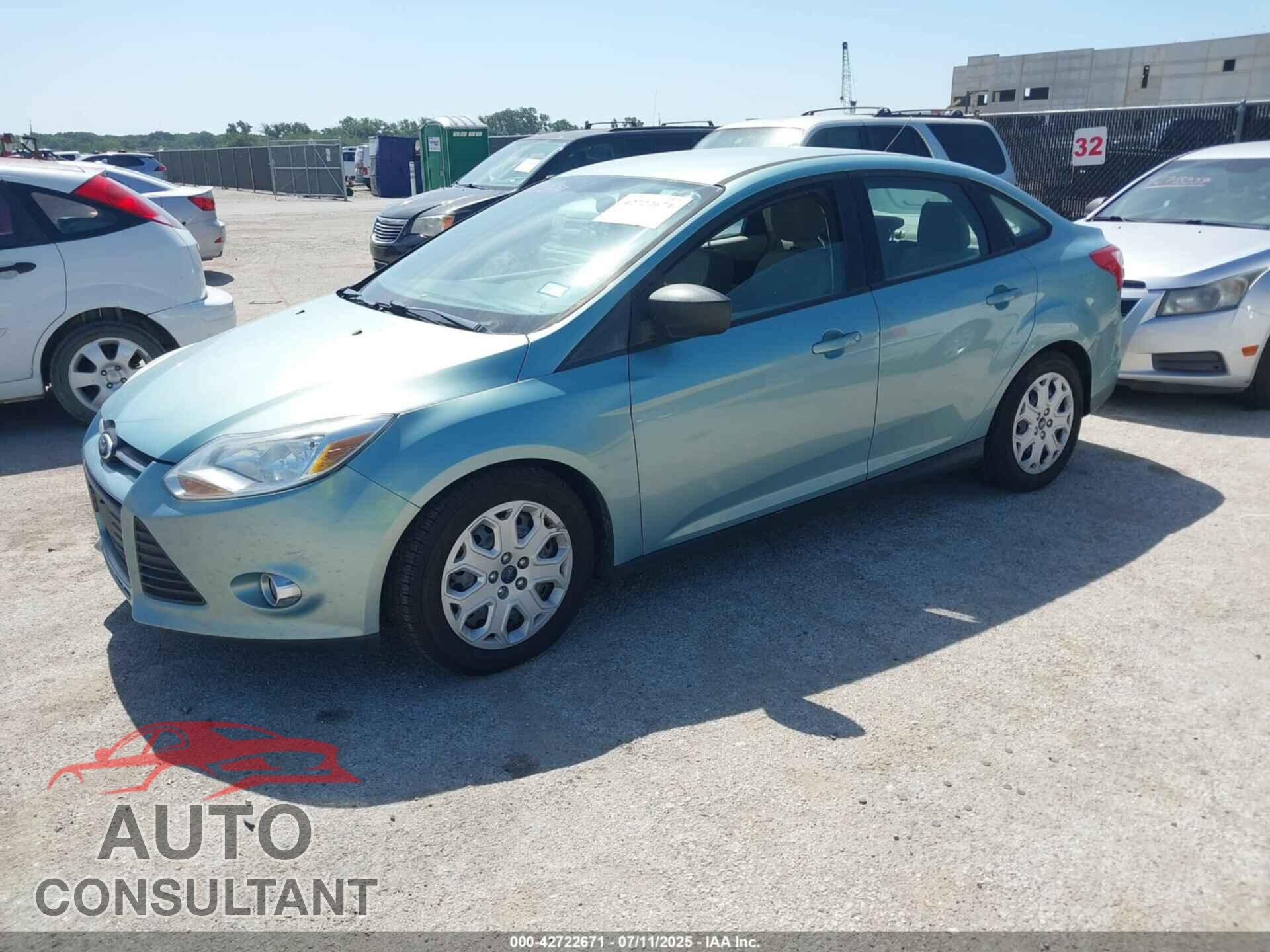 FORD FOCUS 2012 - 1FAHP3F22CL352952