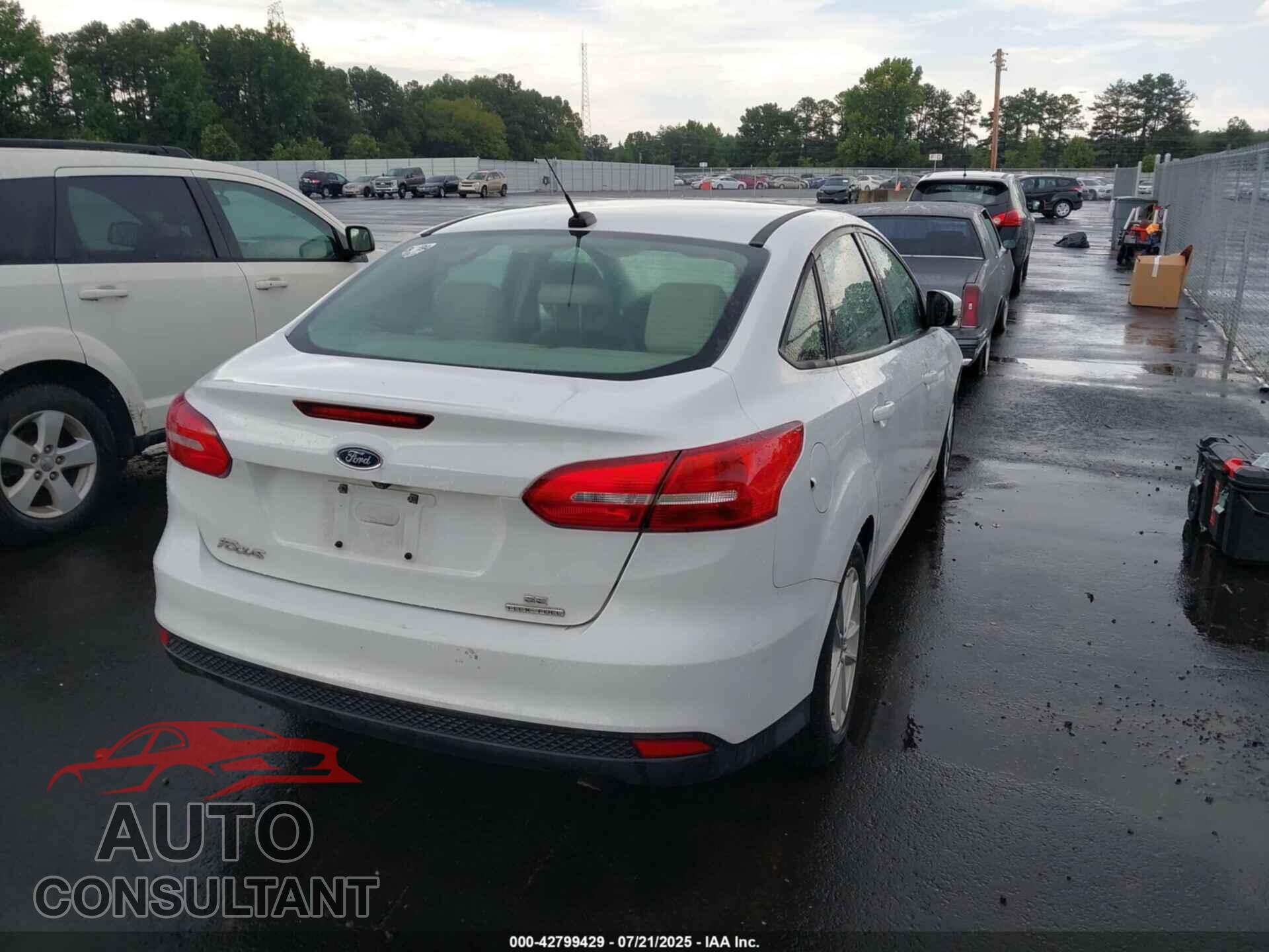 FORD FOCUS 2015 - 1FADP3F27FL250453