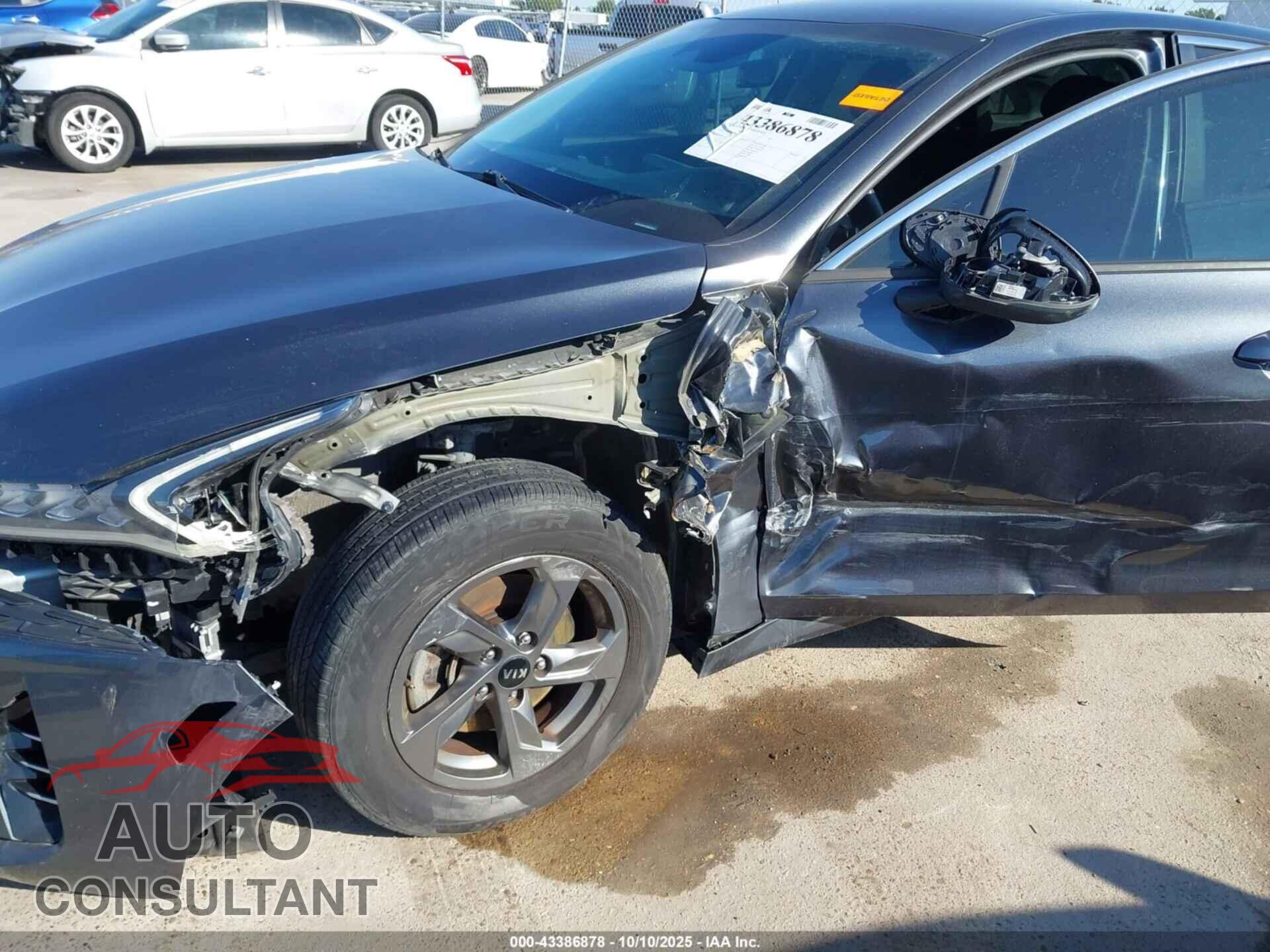 KIA K5 2021 - 5XXG14J23MG018564