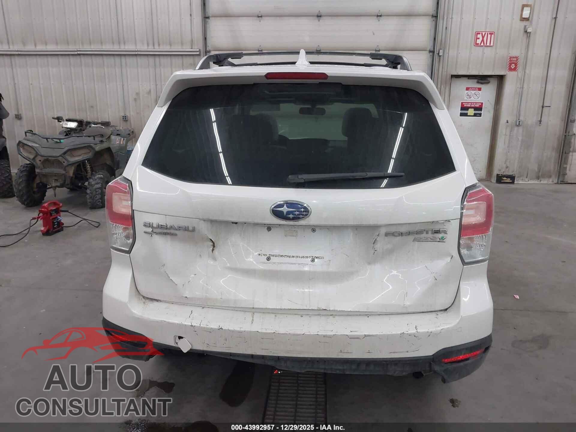 SUBARU FORESTER 2017 - JF2SJAEC7HH804213