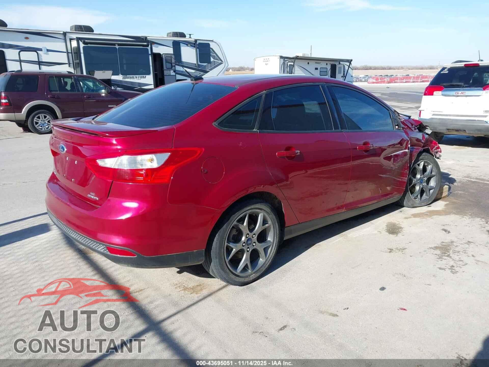 FORD FOCUS 2014 - 1FADP3F27EL144079