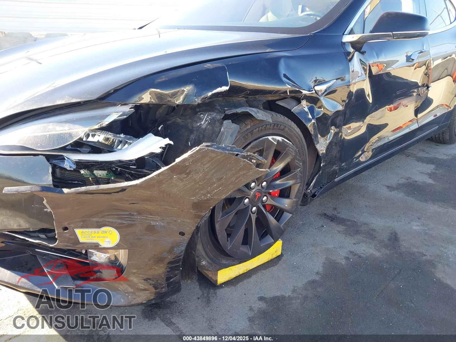 TESLA MODEL S 2018 - 5YJSA1E41JF257694