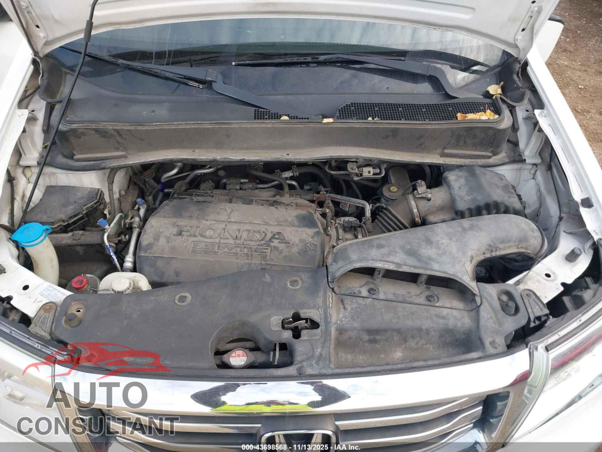 HONDA PILOT 2015 - 5FNYF4H41FB028366