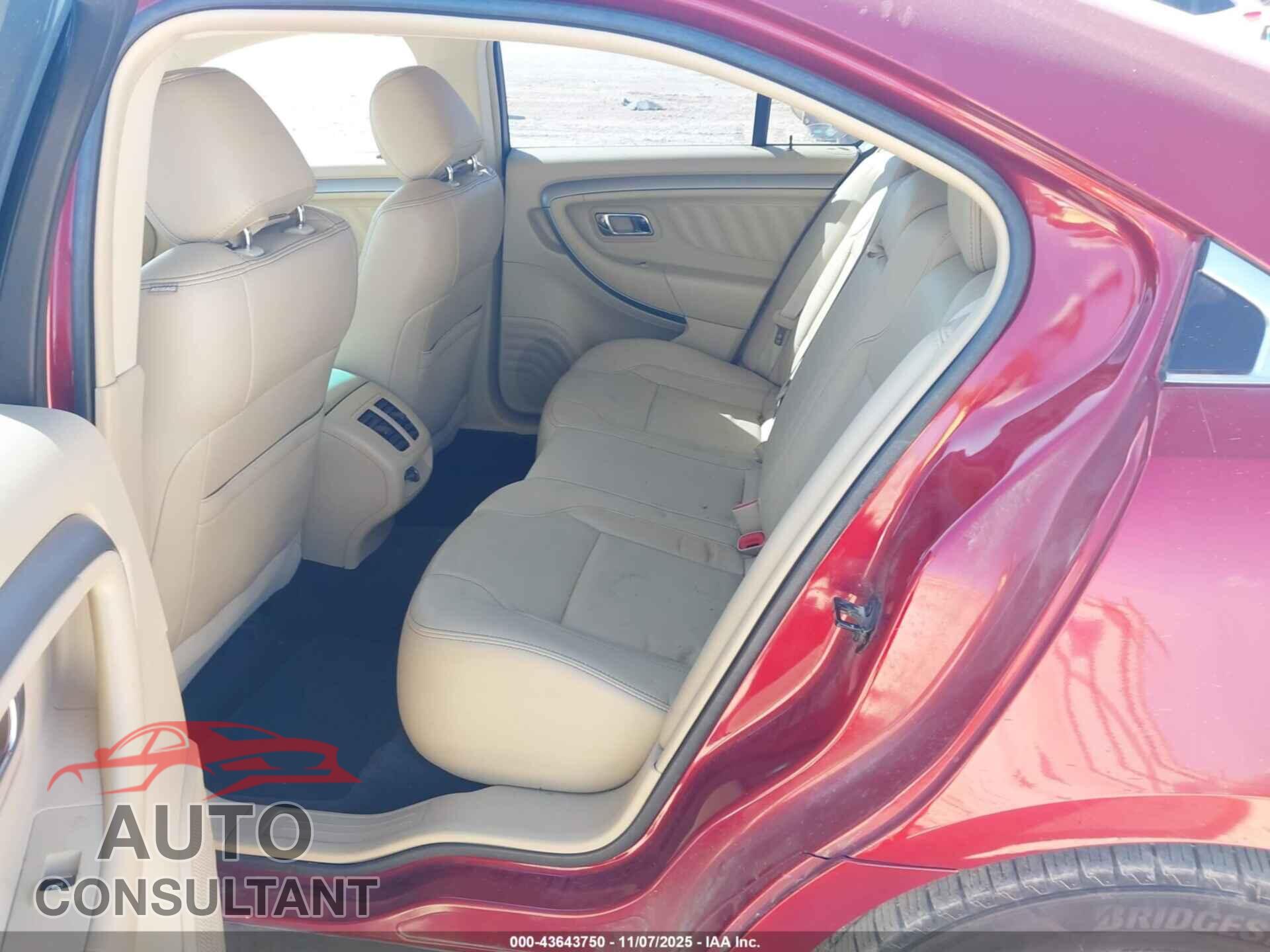 FORD TAURUS 2015 - 1FAHP2E88FG207413
