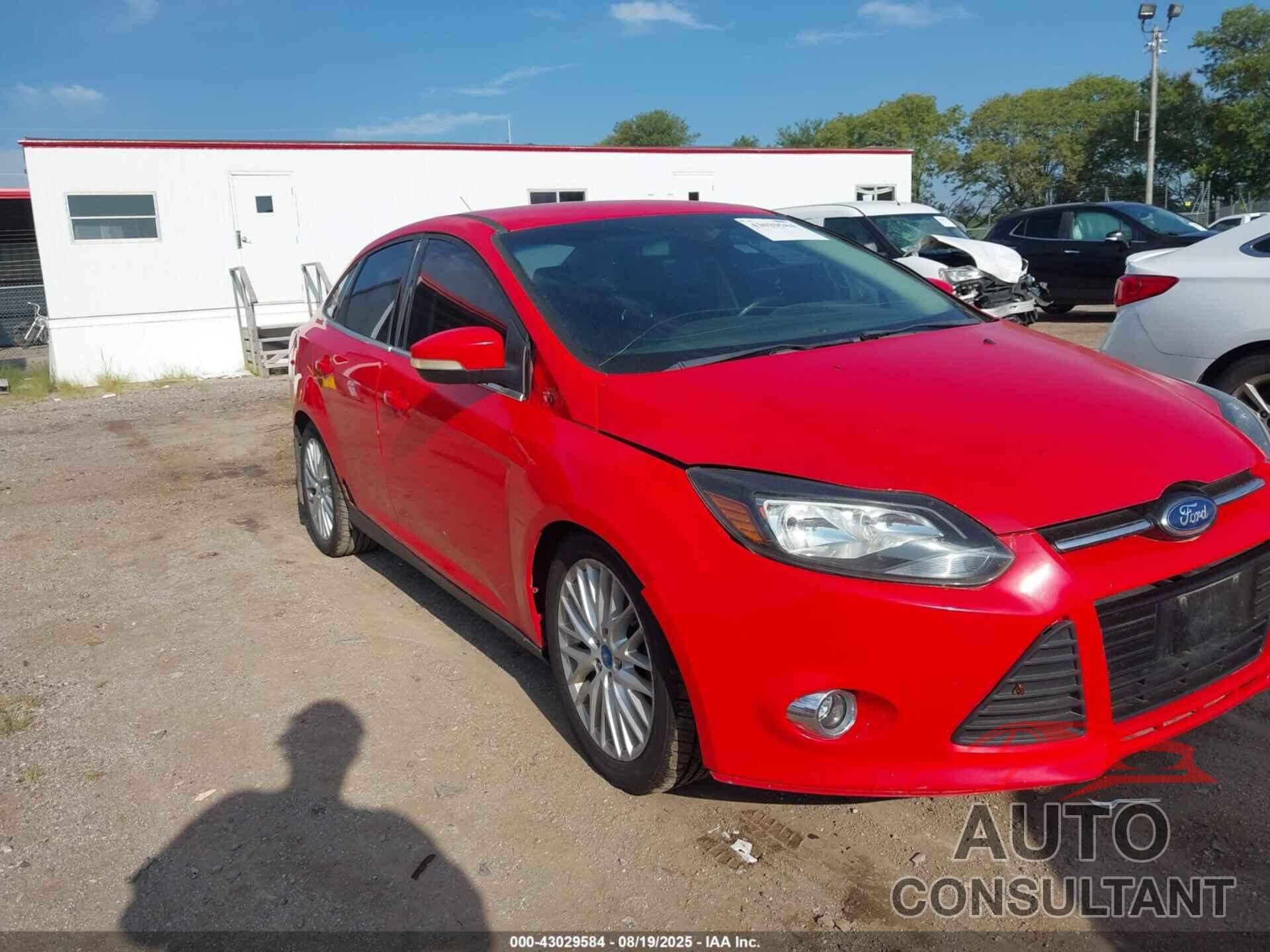 FORD FOCUS 2012 - 1FAHP3H21CL221914