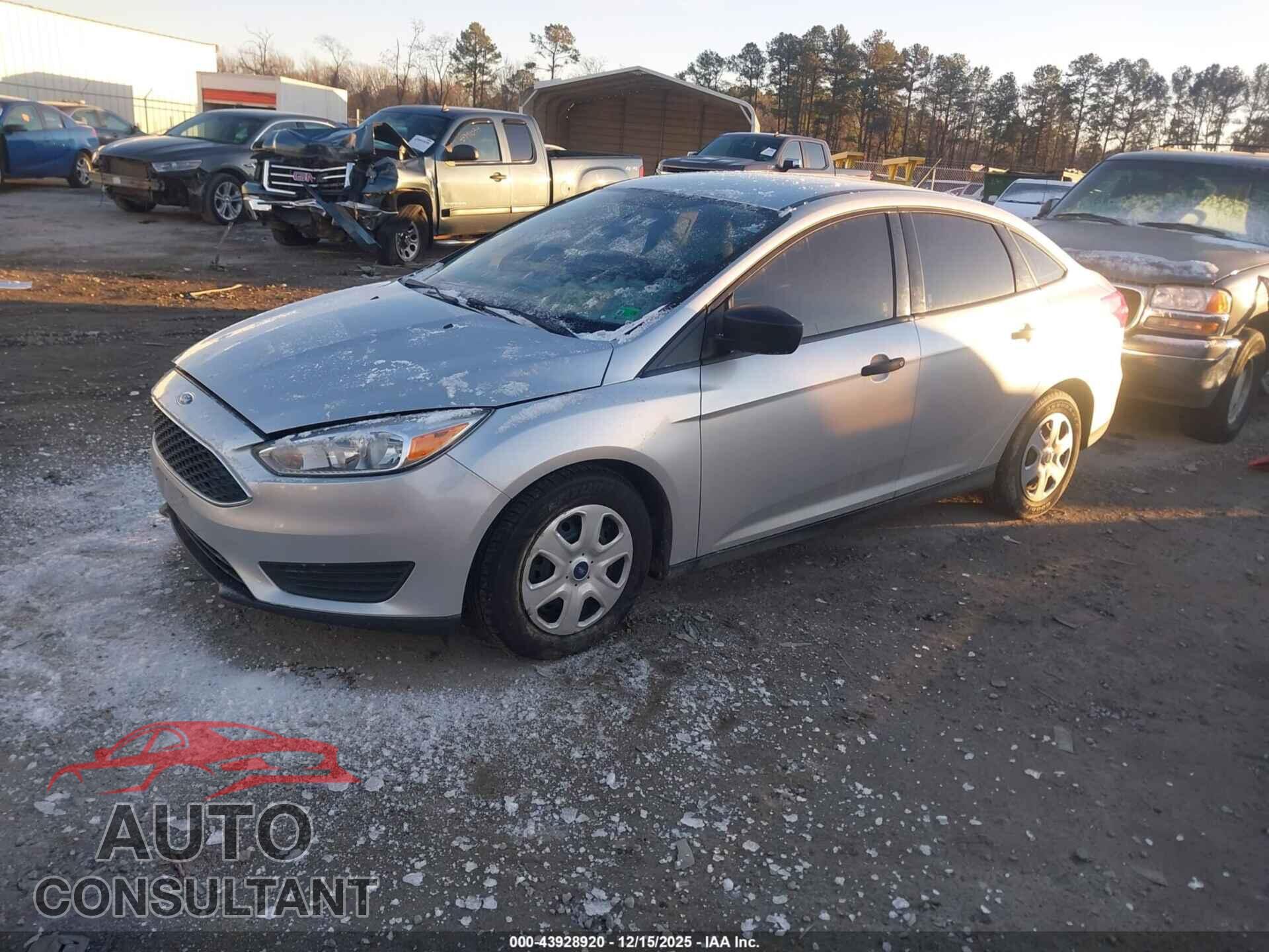 FORD FOCUS 2017 - 1FADP3E28HL346368