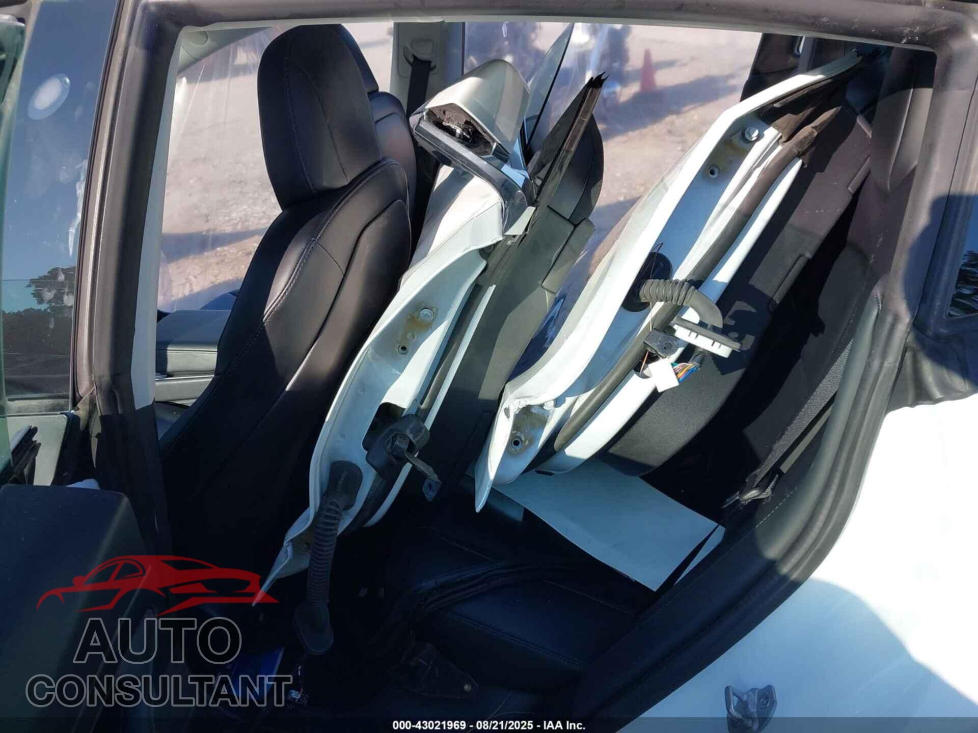 TESLA MODEL 3 2020 - 5YJ3E1EA0LF597775