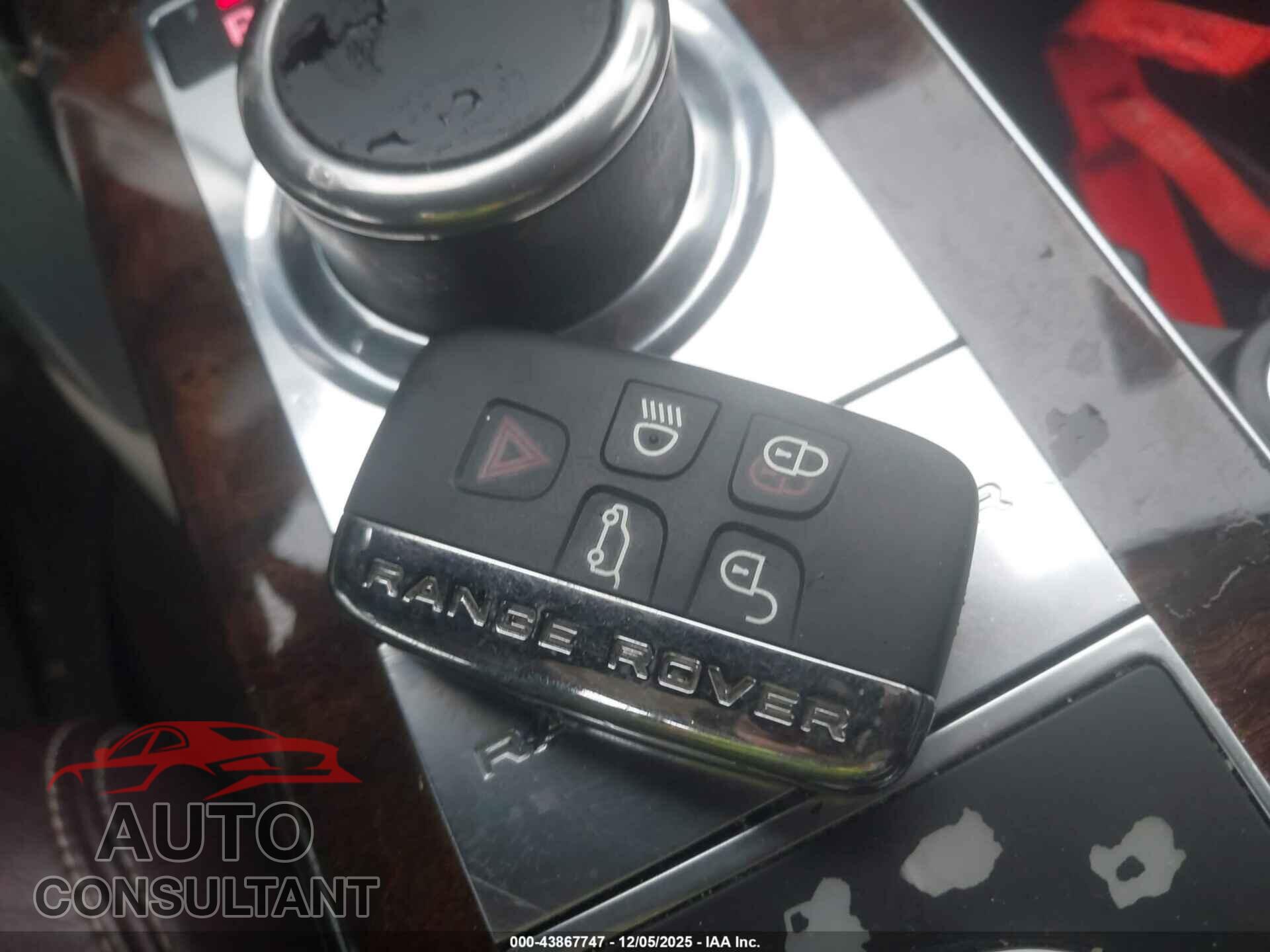 LAND ROVER RANGE ROVER 2015 - SALGV2TF4FA207689