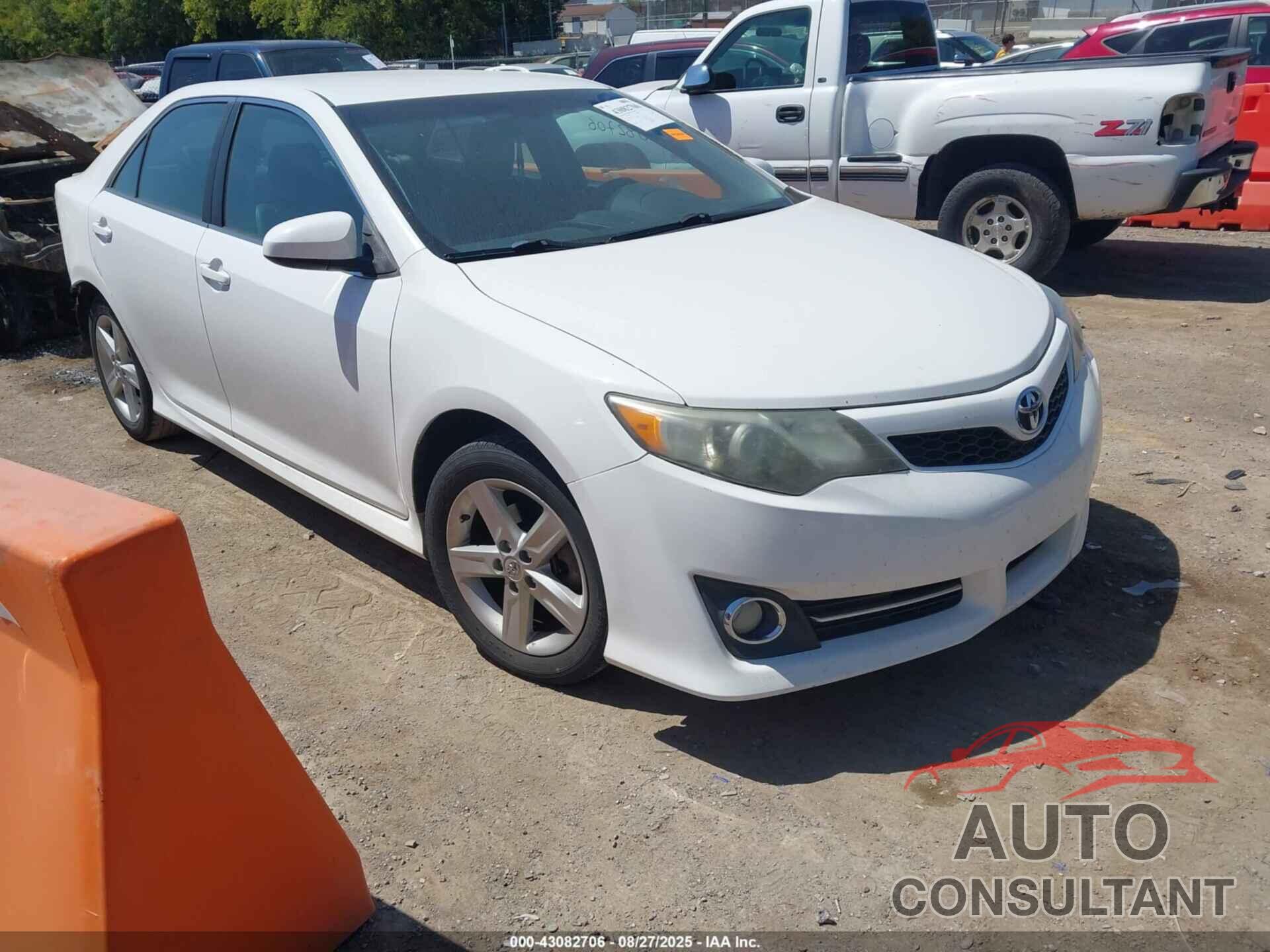 TOYOTA CAMRY 2014 - 4T1BF1FK2EU377074
