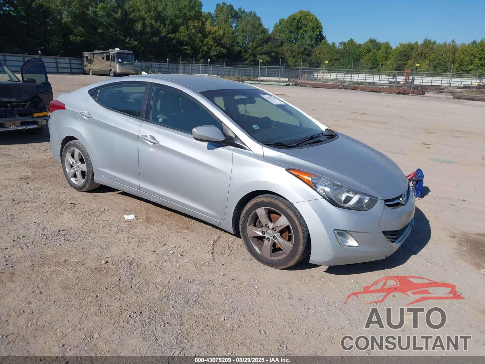 HYUNDAI ELANTRA 2012 - 5NPDH4AE5CH091236