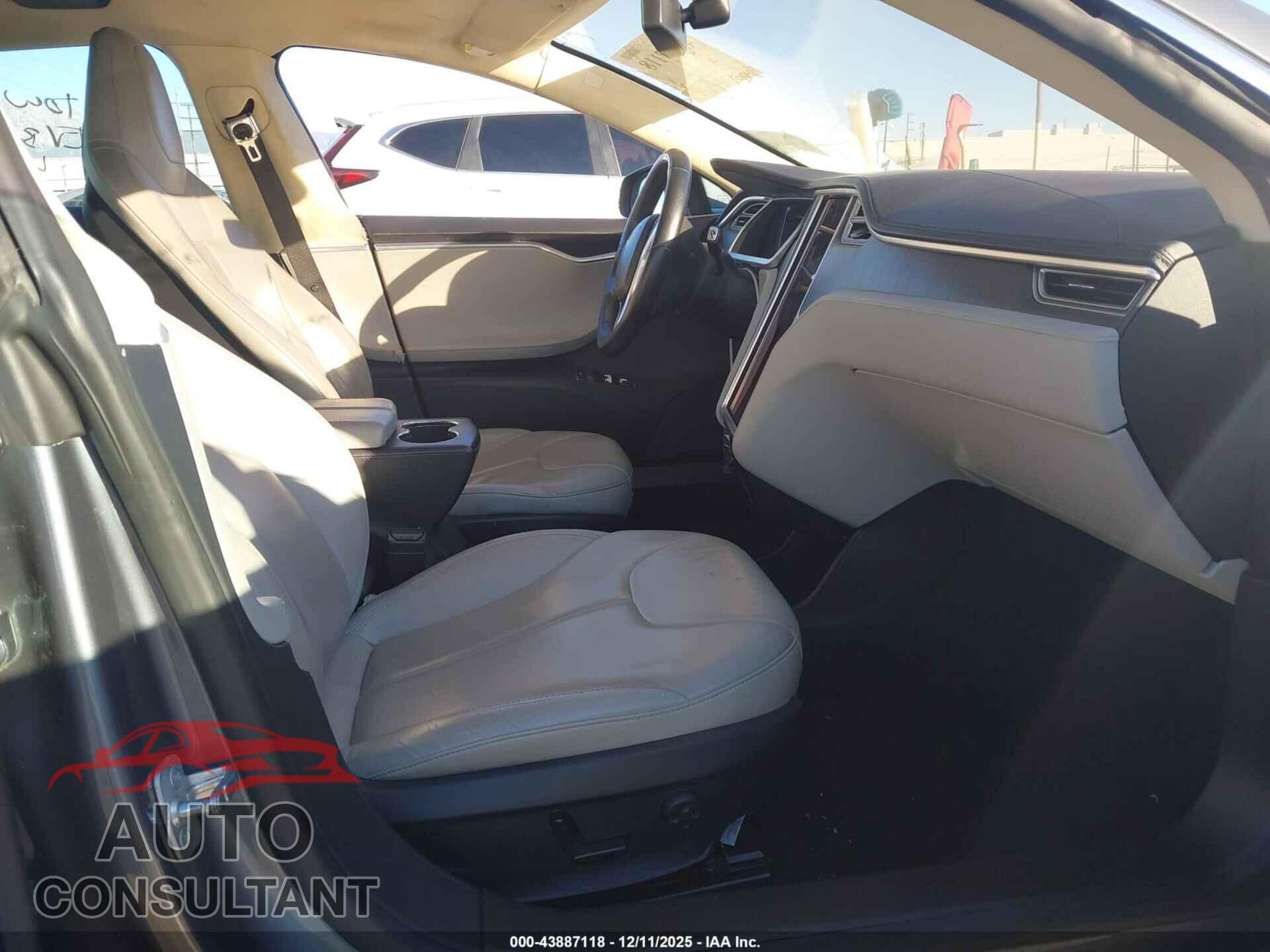 TESLA MODEL S 2013 - 5YJSA1CN0DFP14088