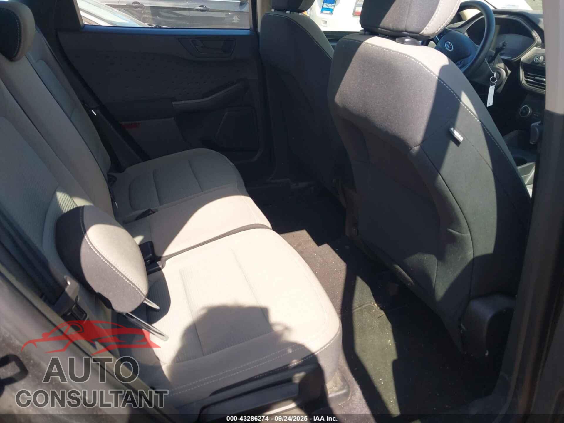 FORD ESCAPE 2020 - 1FMCU9F63LUA11097