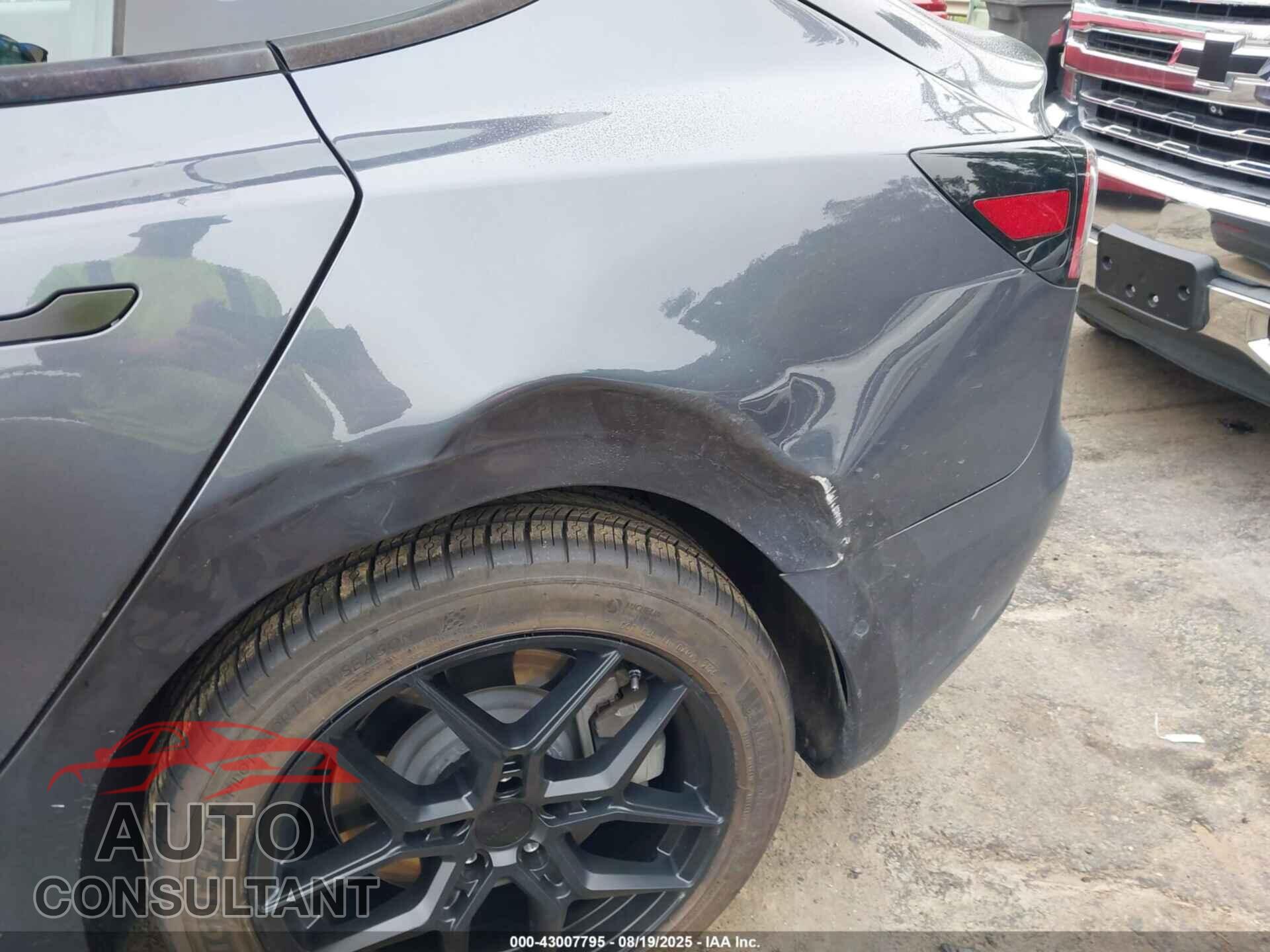 TESLA MODEL 3 2021 - 5YJ3E1EA4MF859413