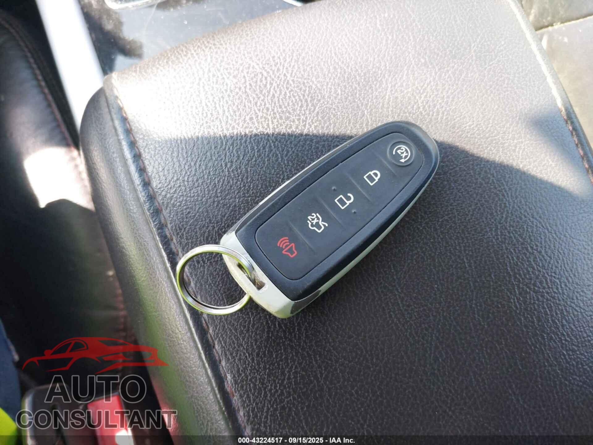 FORD EDGE 2011 - 2FMDK4KC5BBB58017