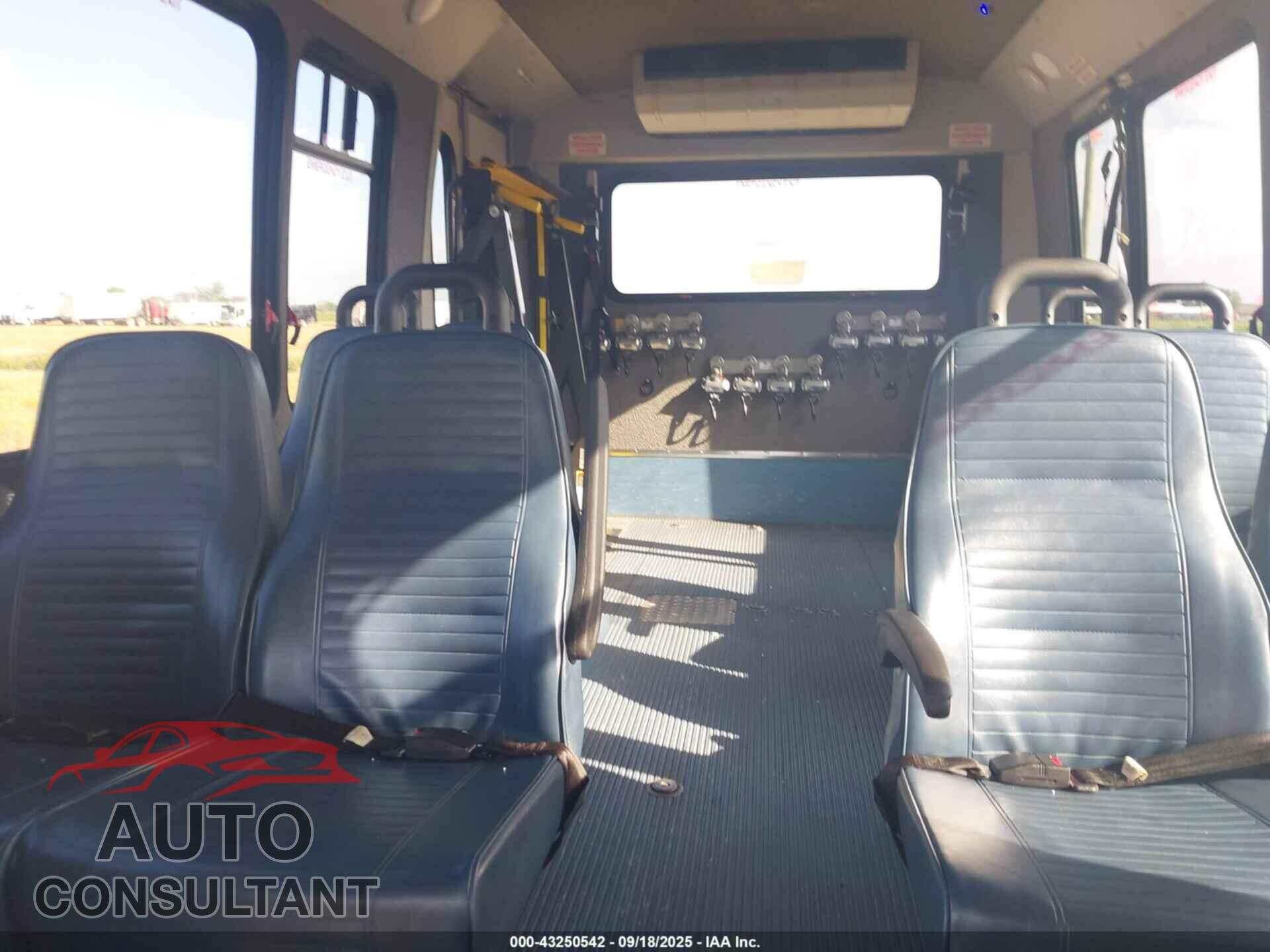FORD E-450 CUTAWAY 2019 - 1FDFE4FS1KDC56151