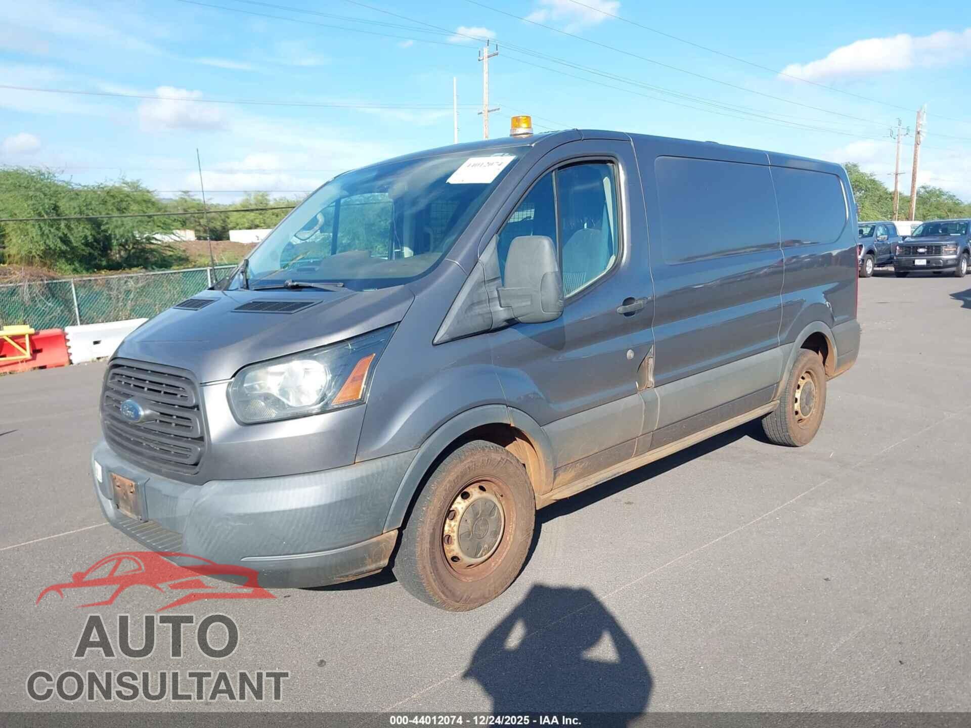 FORD TRANSIT-150 2015 - 1FTNE1YM6FKB19494