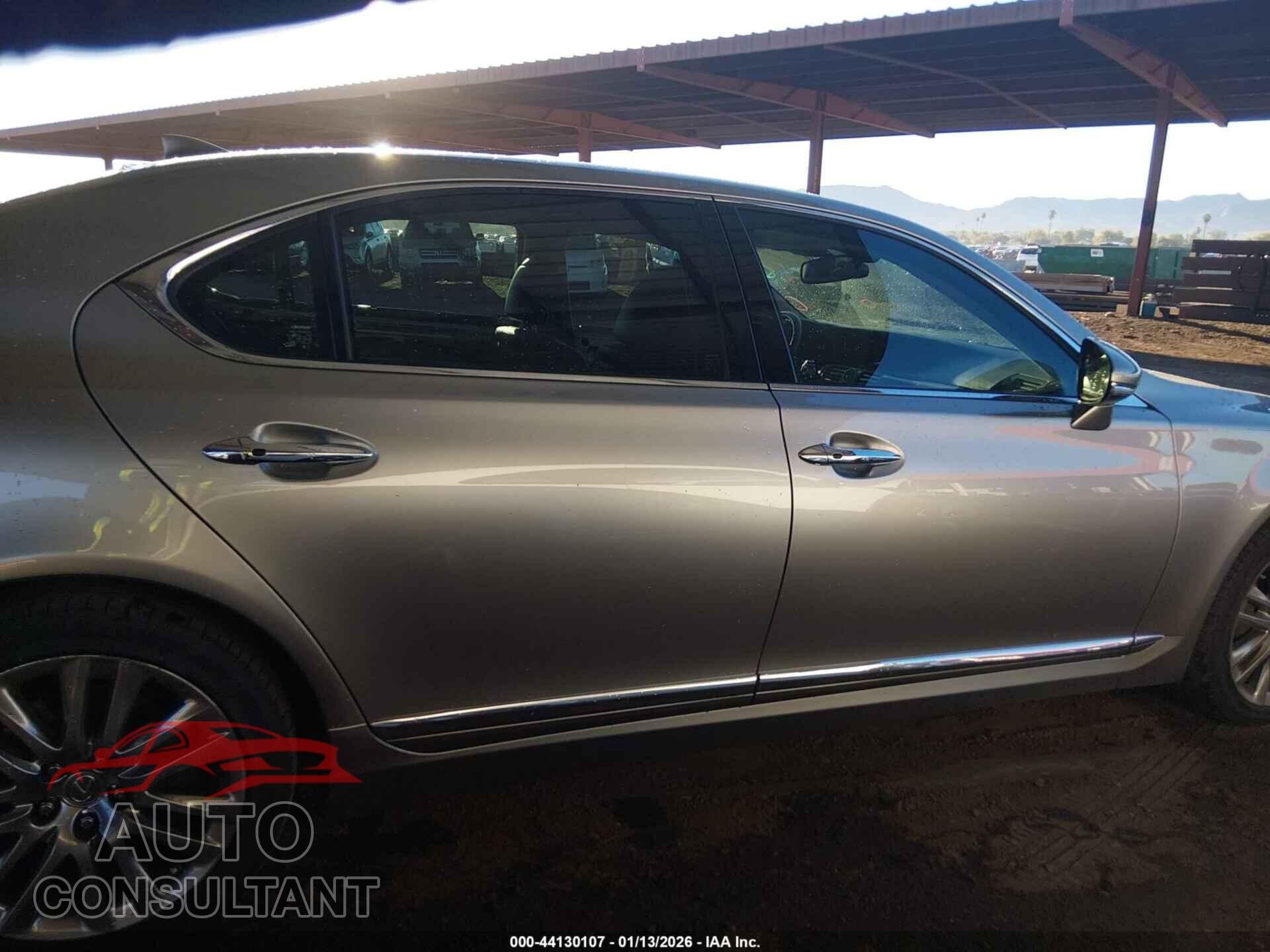 LEXUS LS 460 2017 - JTHGL1EF8H5057861