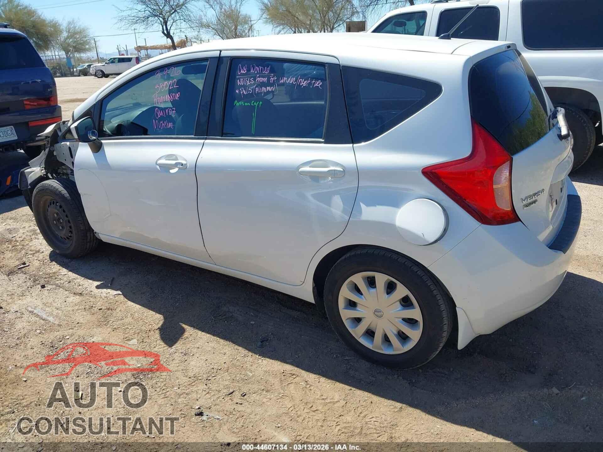NISSAN VERSA NOTE 2015 - 3N1CE2CP2FL447897