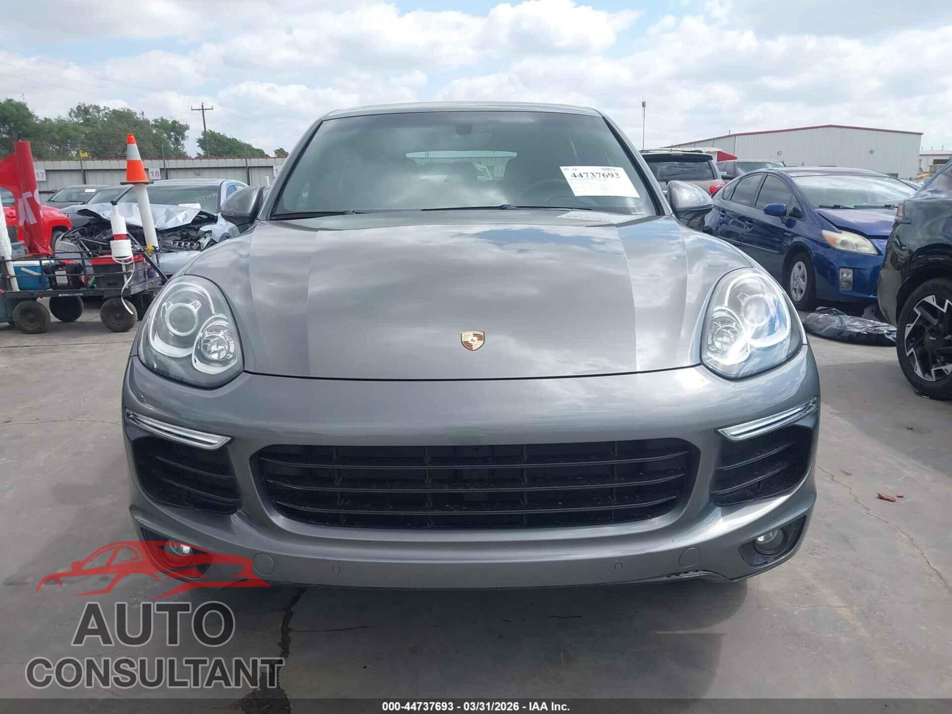 PORSCHE CAYENNE 2016 - WP1AA2A26GLA00699