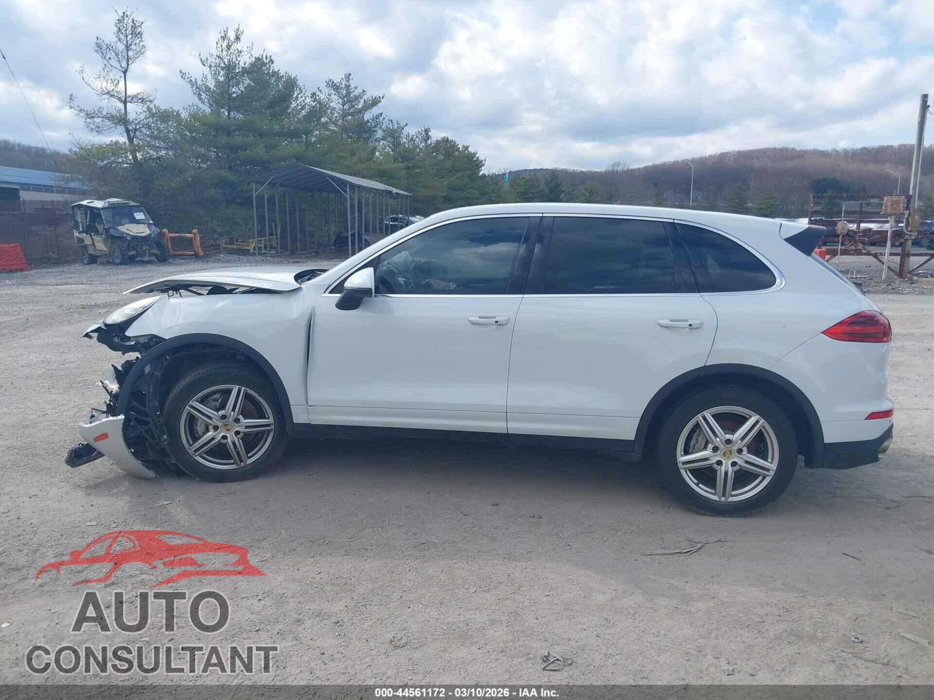 PORSCHE CAYENNE 2015 - WP1AB2A2XFLA60724