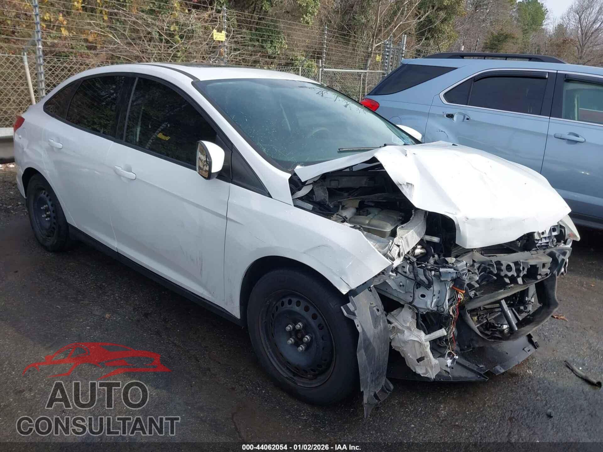 FORD FOCUS 2012 - 1FAHP3F2XCL127436