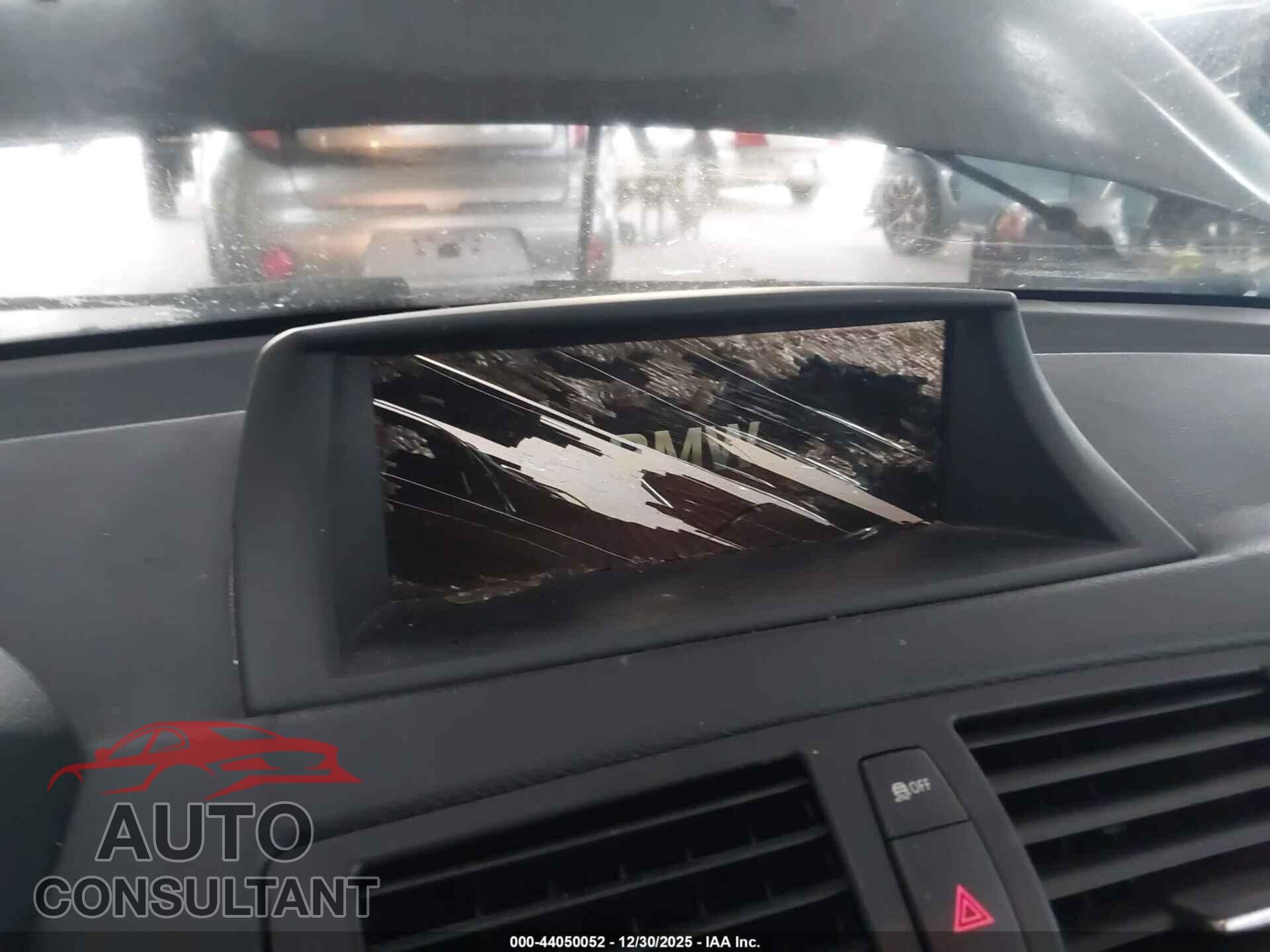 BMW 128I 2013 - WBAUL7C50DVU09856