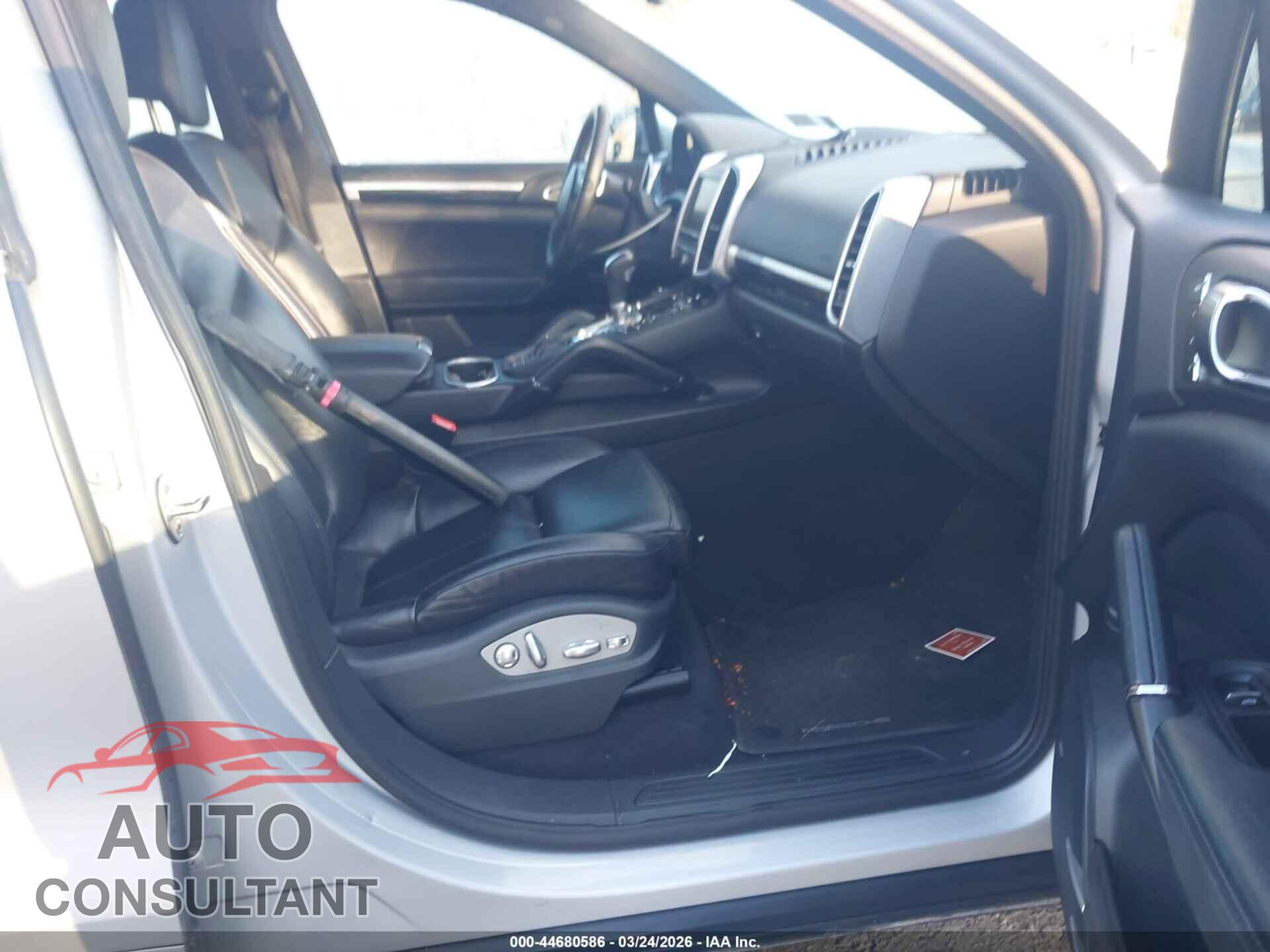 PORSCHE CAYENNE 2013 - WP1AA2A21DLA01044