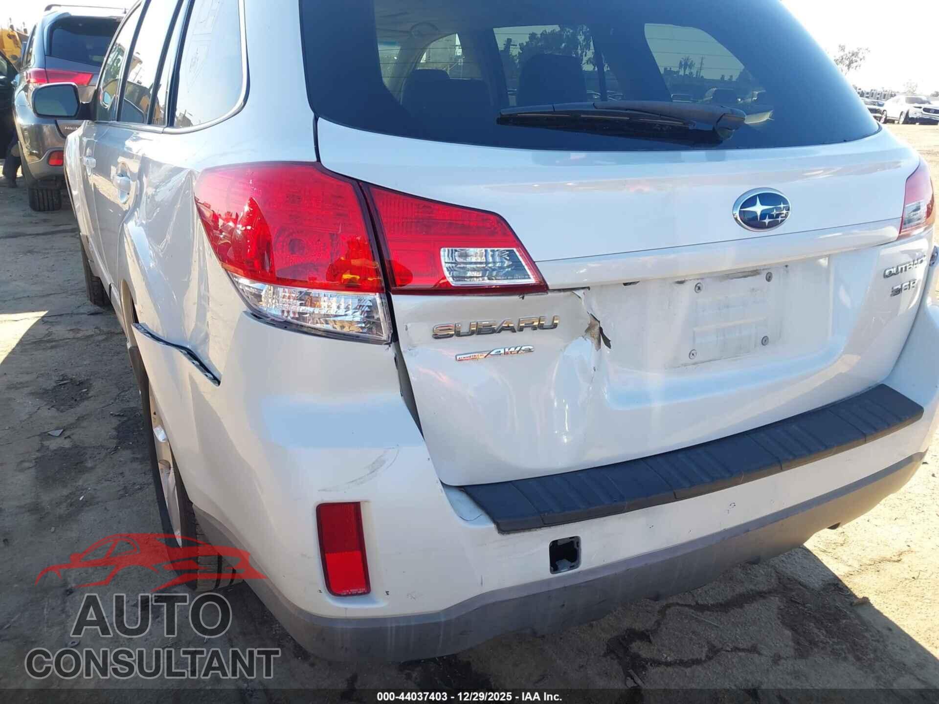 SUBARU OUTBACK 2010 - 4S4BRBLC8A3384914