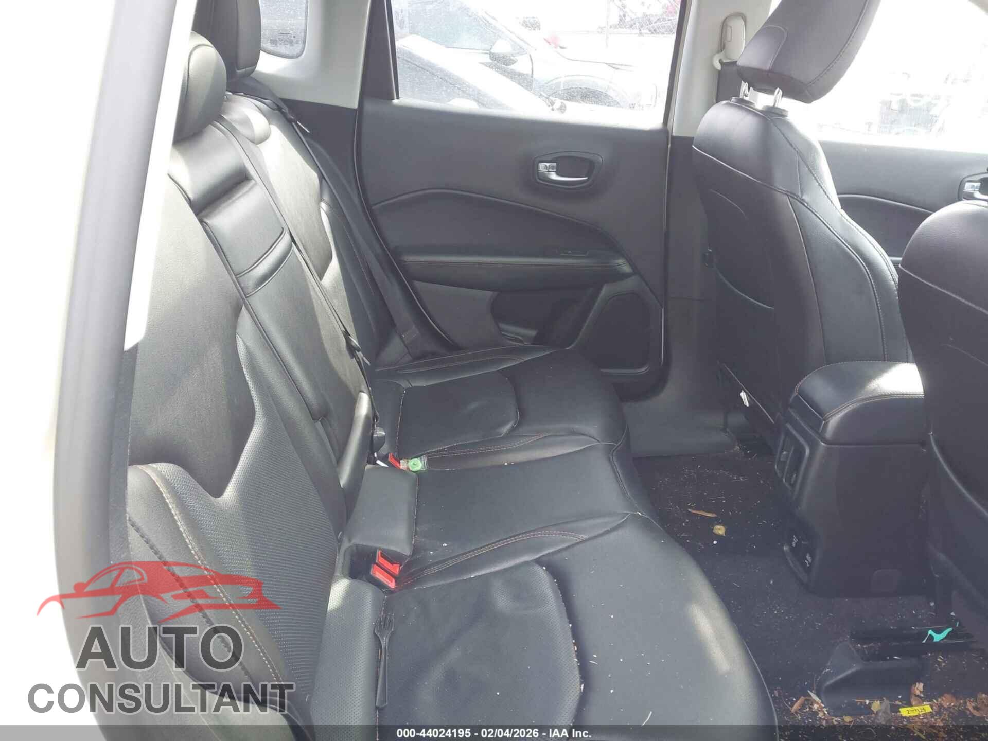 JEEP COMPASS 2018 - 3C4NJDCB7JT280723