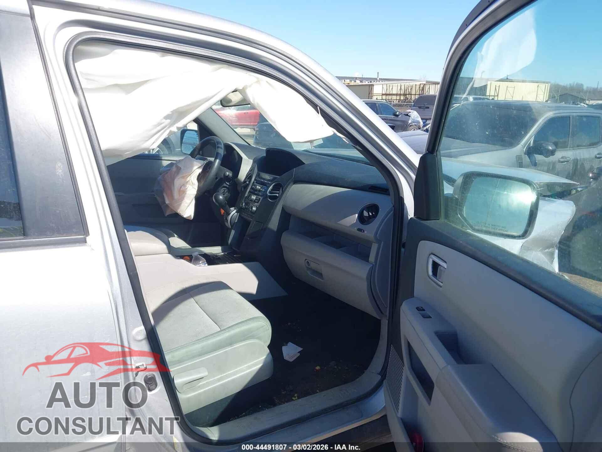 HONDA PILOT 2014 - 5FNYF4H44EB024357