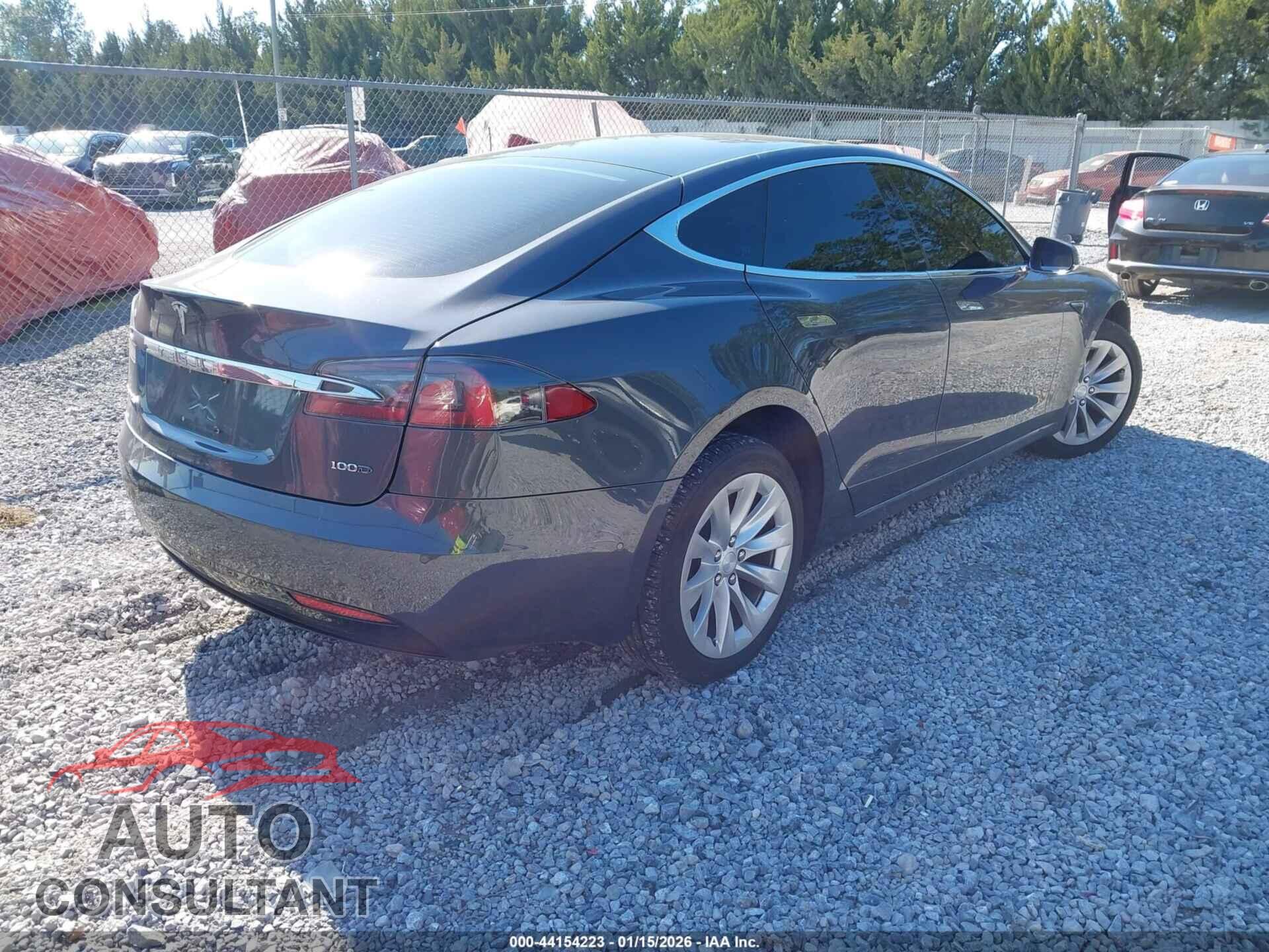TESLA MODEL S 2018 - 5YJSA1E2XJF270264
